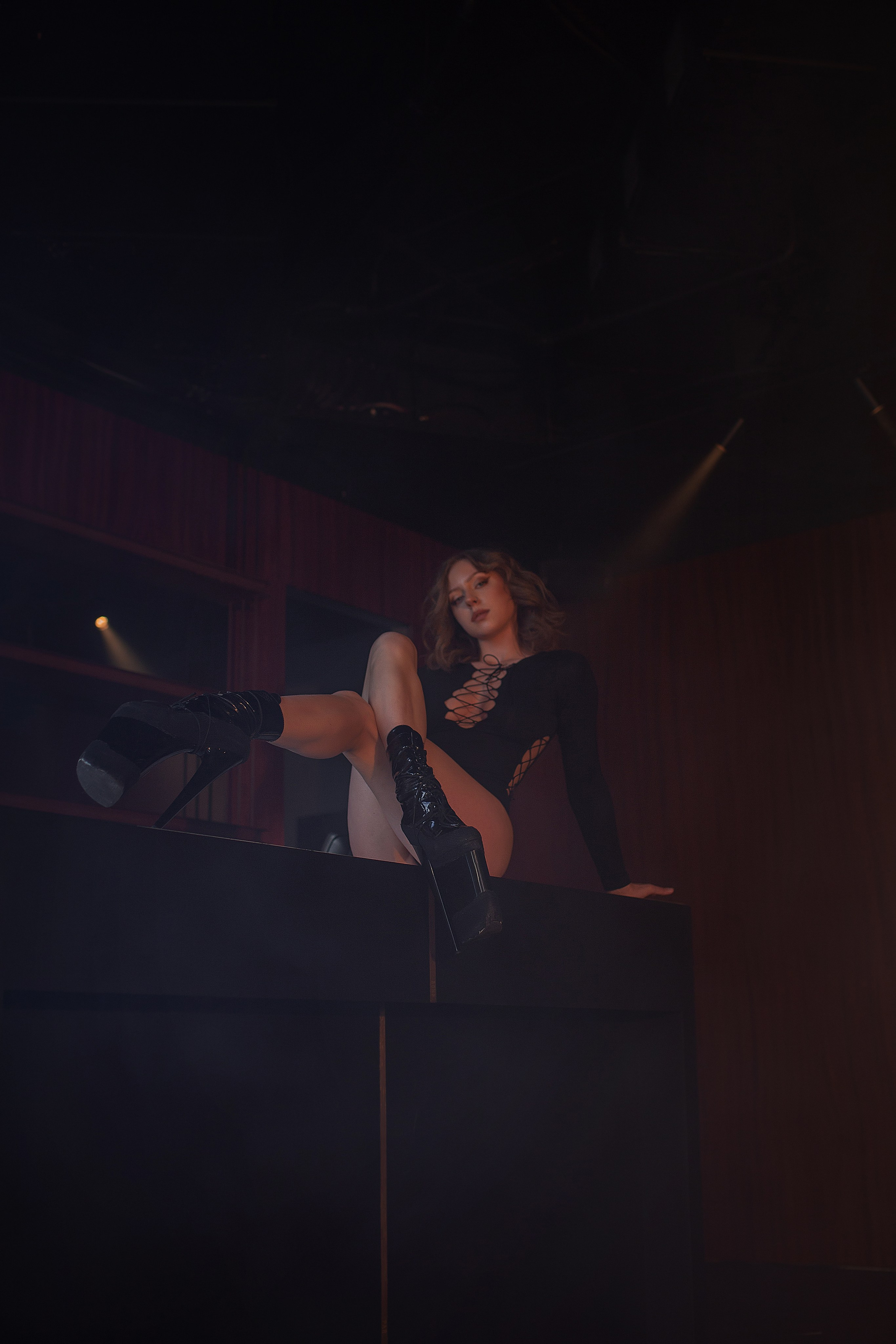 In The Dark. Лиза Бродская — фотограф в Москве