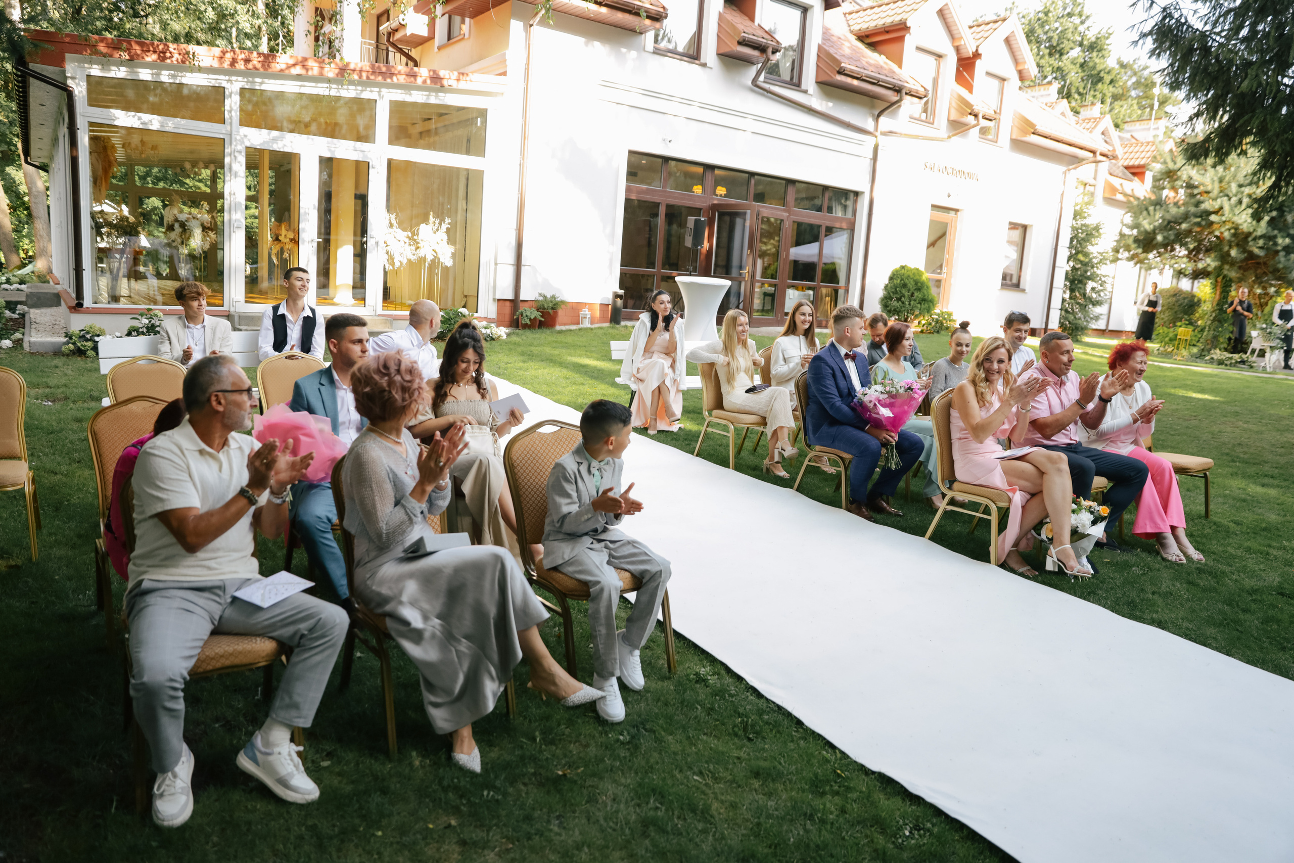 Artem + Eliza. Свадебный и семейный фотограф в Варшаве