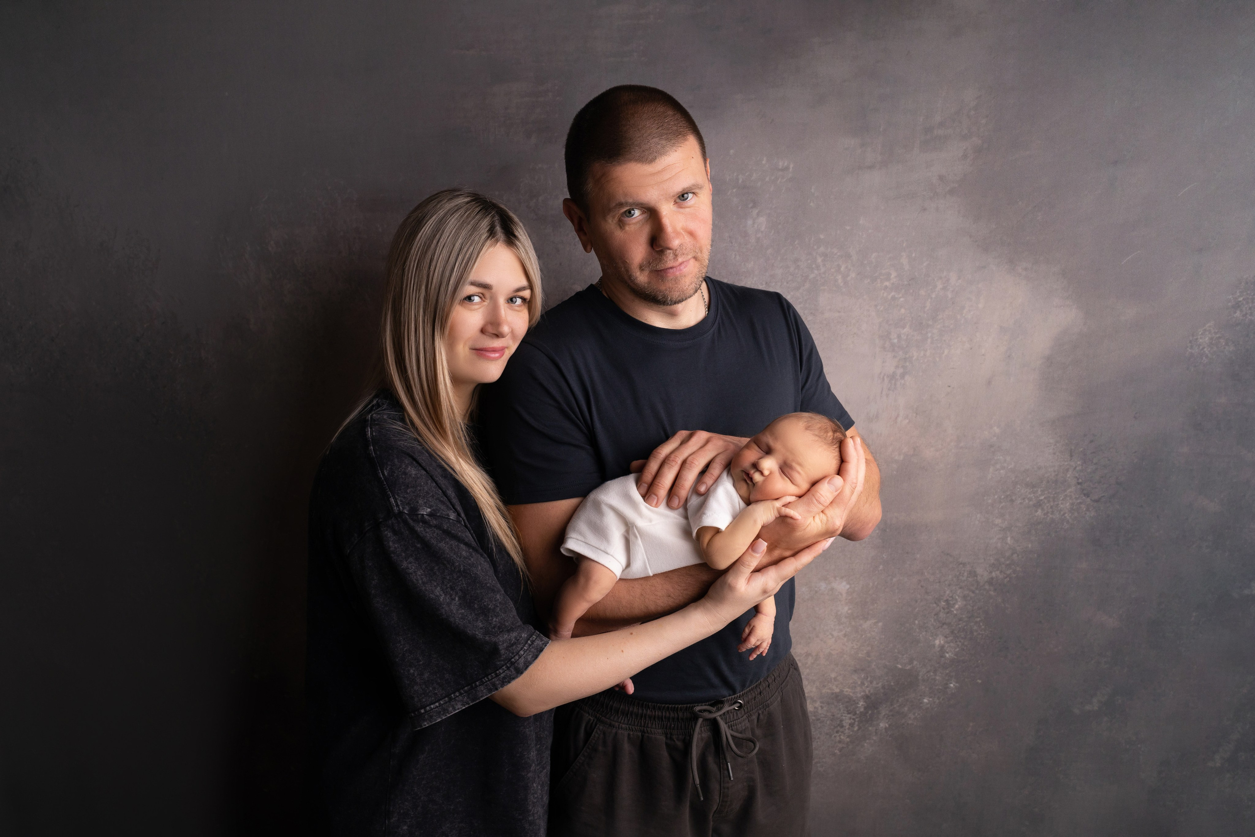 Семейные кадры от Elvira Kamaeva. Фотограф новорожденных малышей в Омске и Омской области Эльвира Камаева