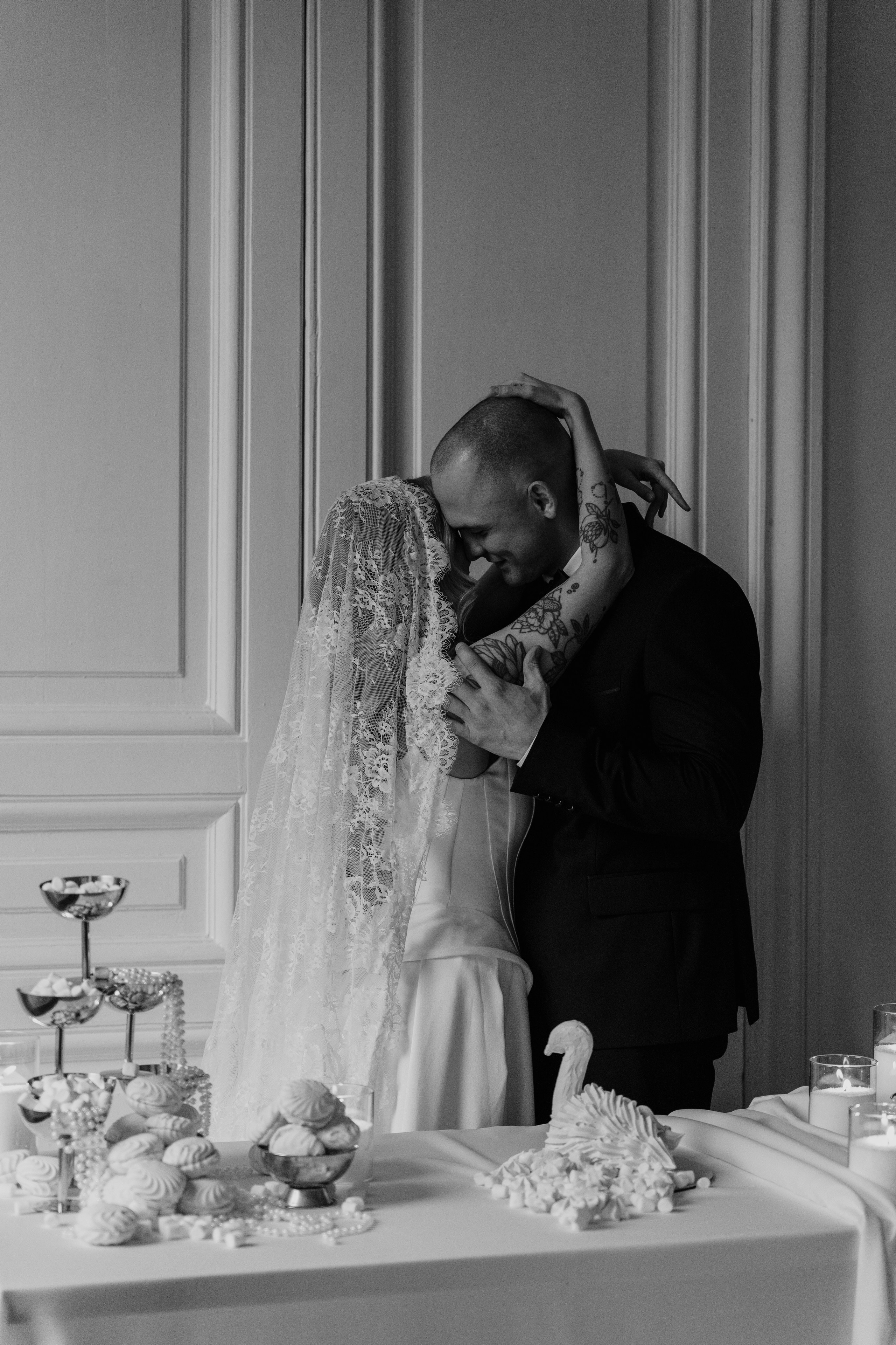 Свадебная фотосессия в Санкт-Петербурге. Свадебный фотограф Санкт-Петербург. Федосова Елизавета. Свадебная фотосессия в студии.