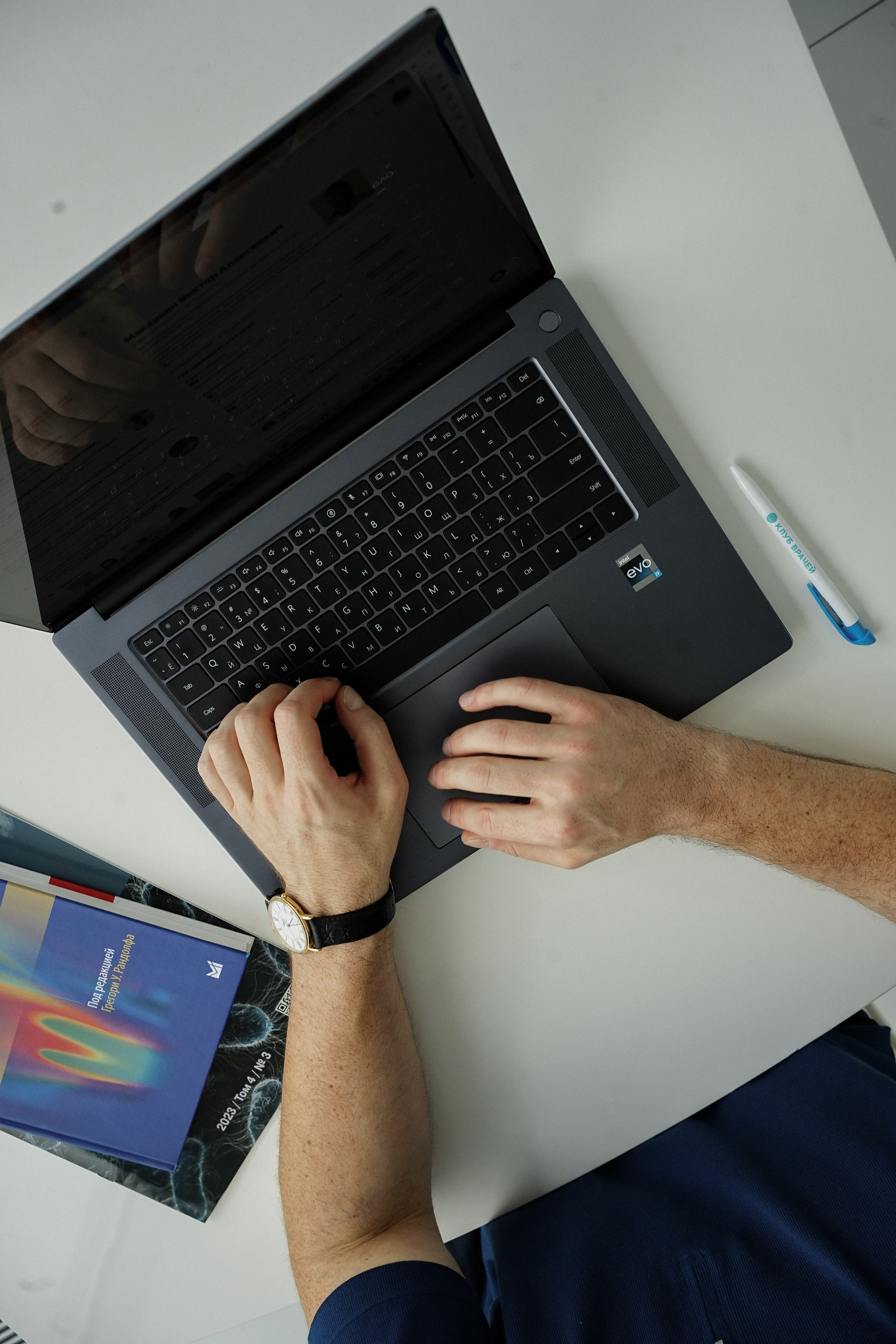 Виктор Хирург-эндокринолог. Фотограф Ольга Игорева