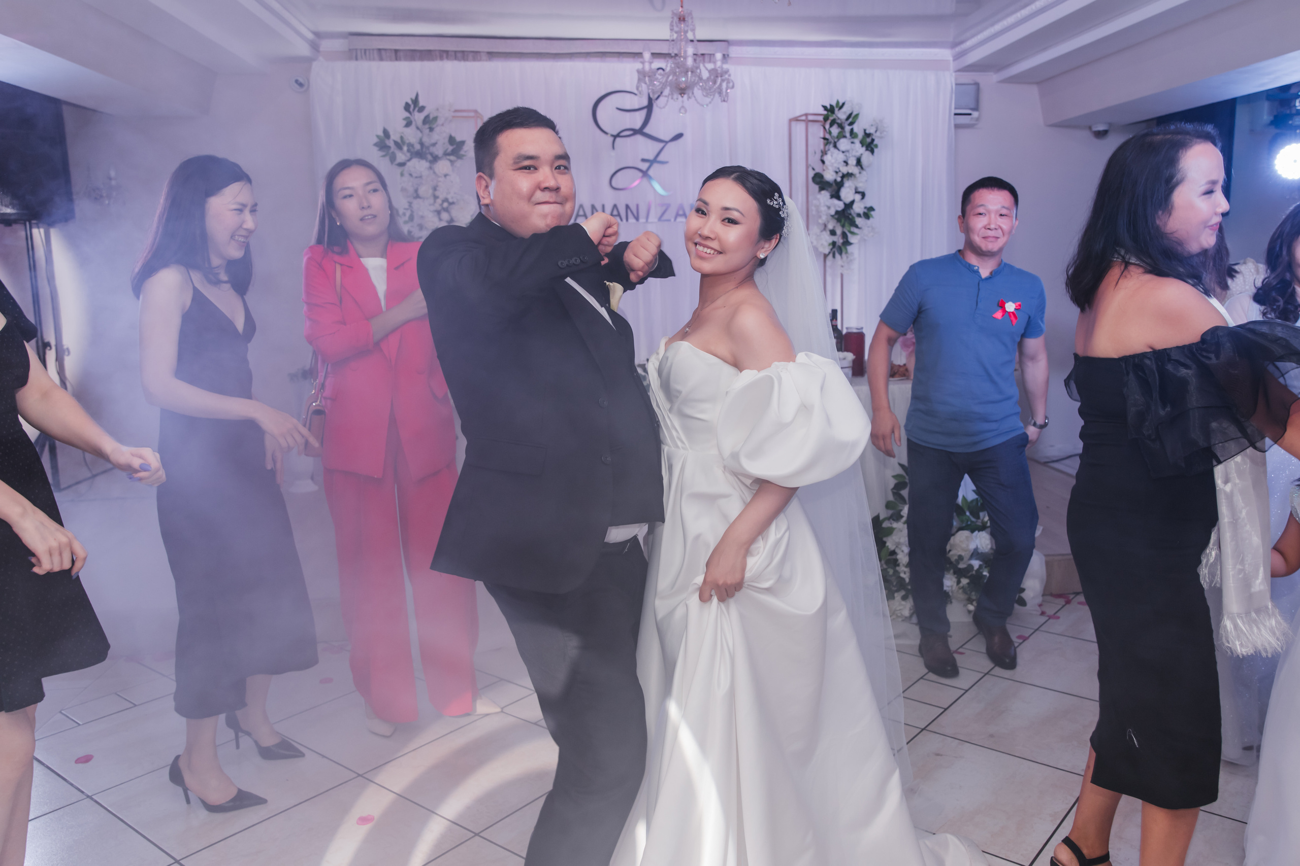 Свадьба Санан и Занда. Свадебный фотограф Элина Чу, Элиста Калмыкия