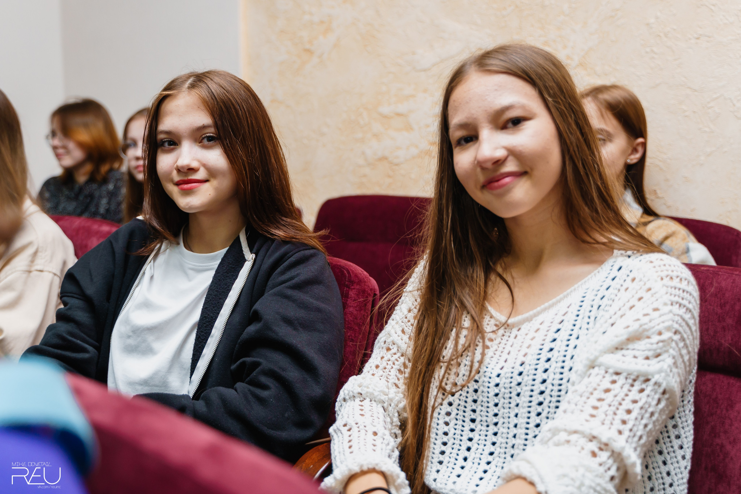 ВЫПУСКНОЙ ШКОЛЫ «Язык Для Успеха» 2023. Mike Dovetail | Портретный и репортажный фотограф