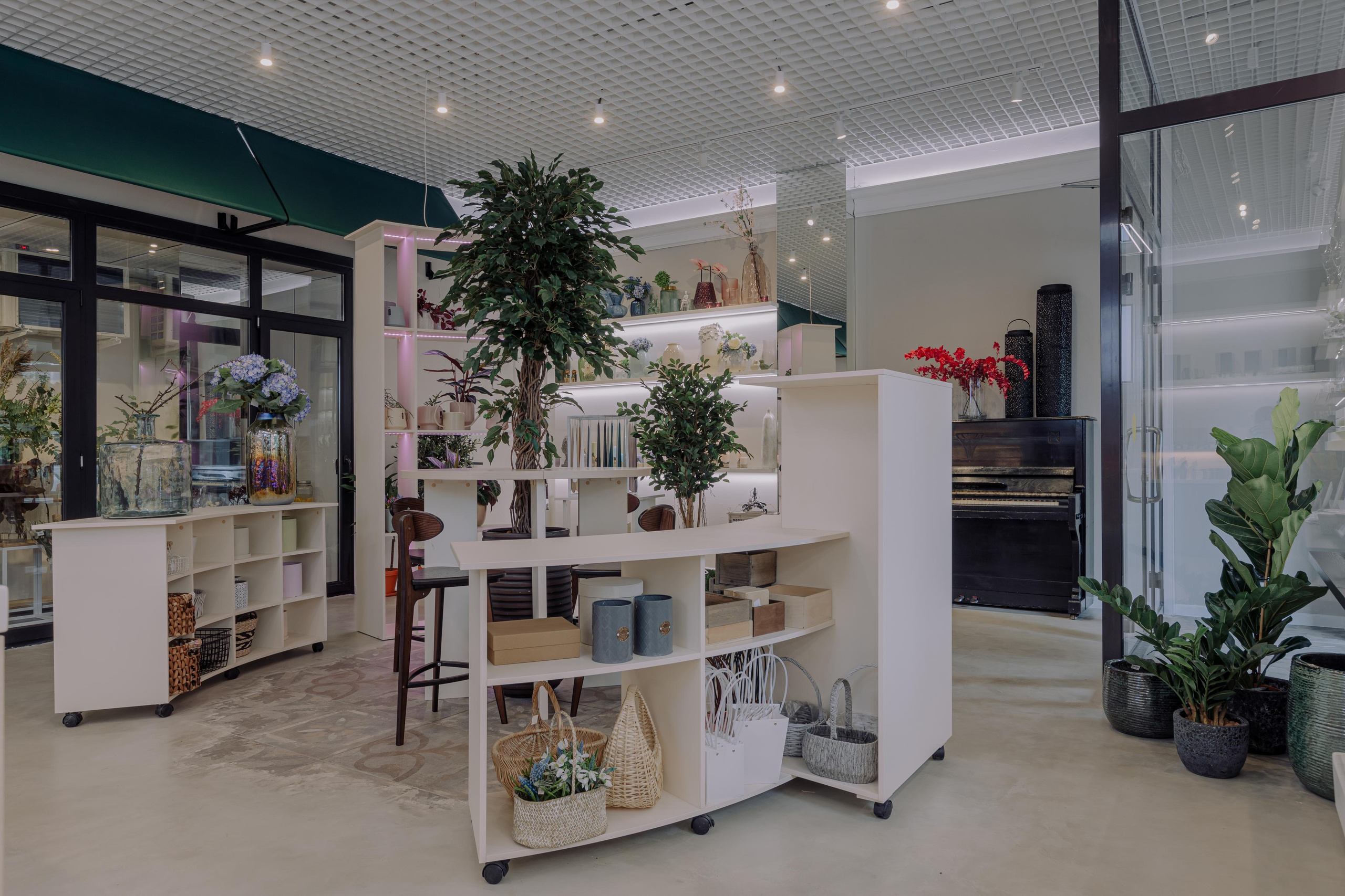 Салон цветов «URBAN FLO». Дизайн интерьера от Дмитрия Баландина