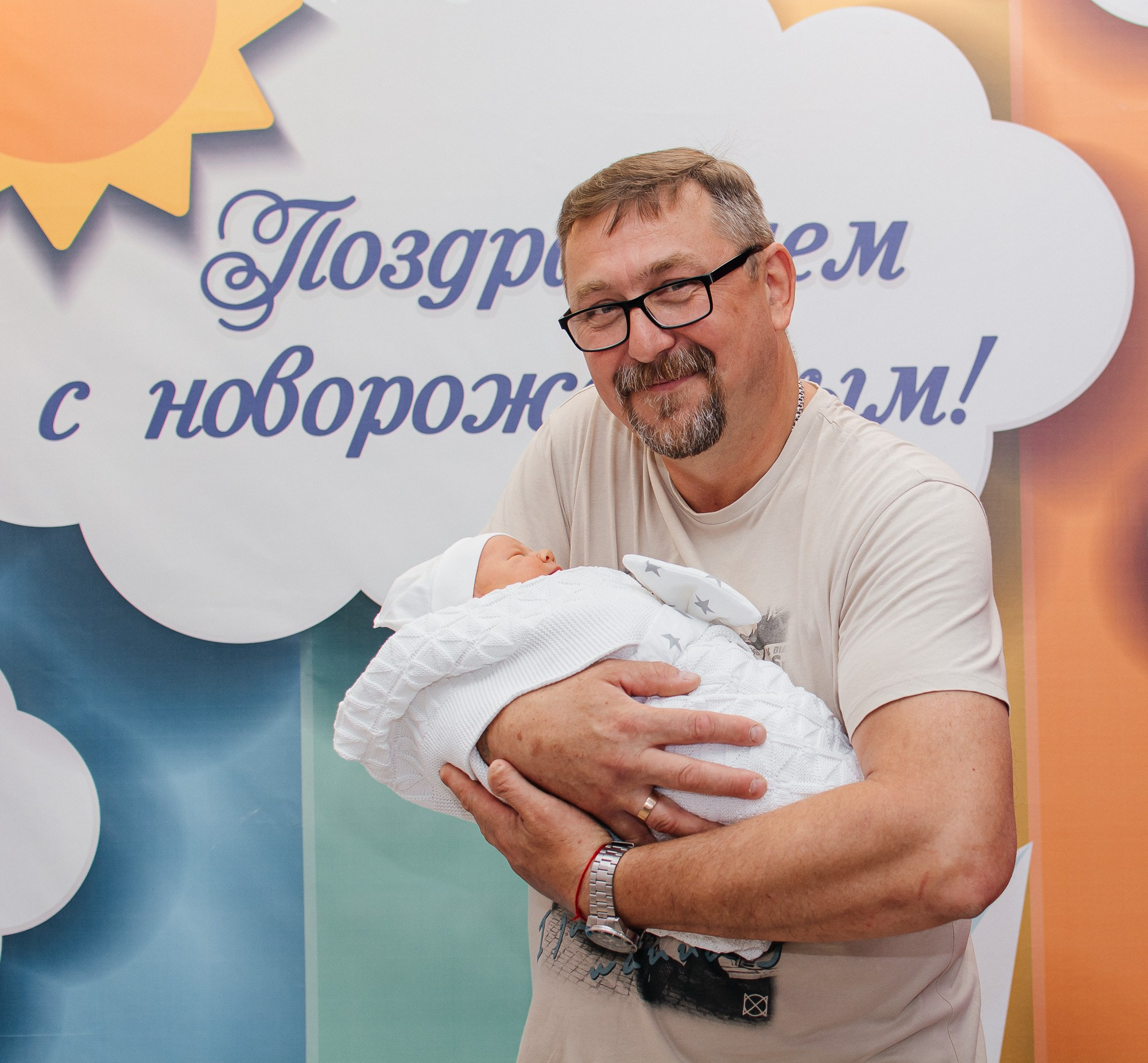 Выписка из роддома. Фотограф Ростов-на-Дону | фототерапевт