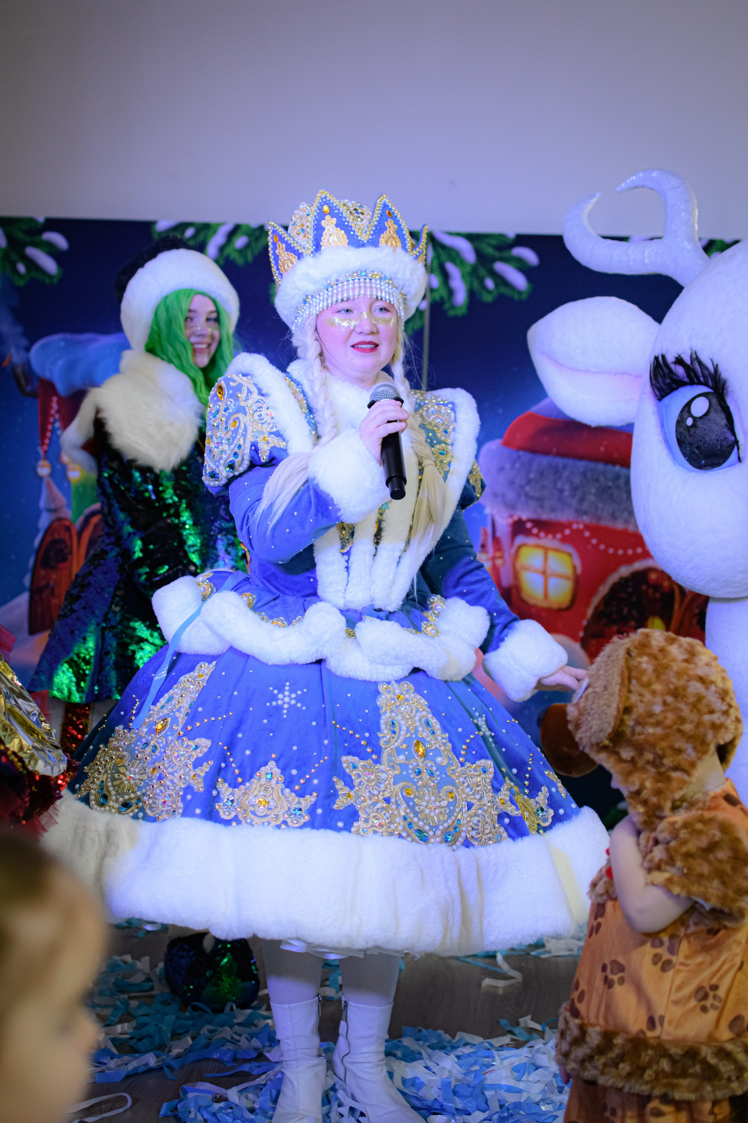 HAPPY NEW YEAR. Photokarish