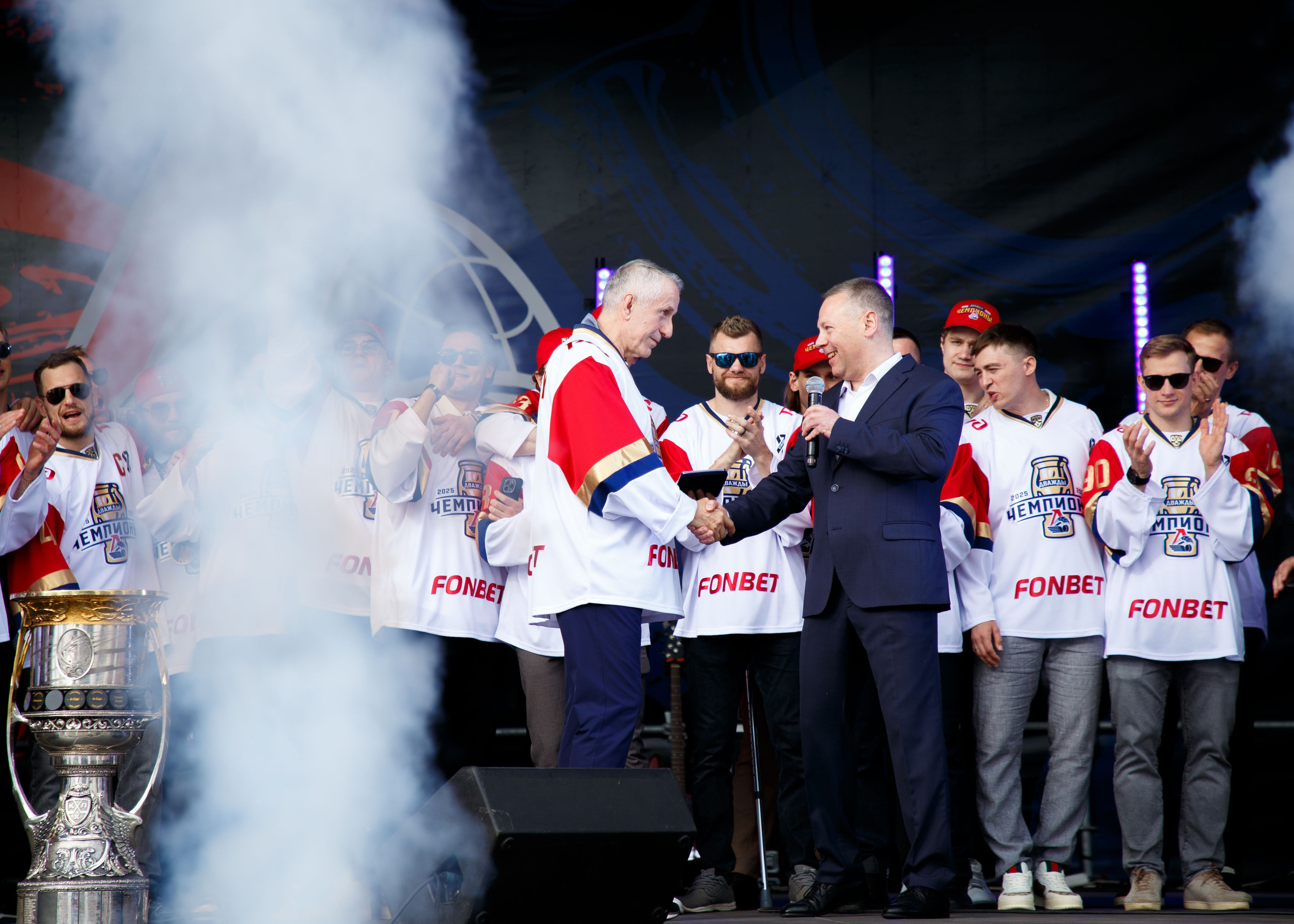 Парад чемпионов (Советская площадь). Репортажный и портретный фотограф в Ярославле Константин Горбачев