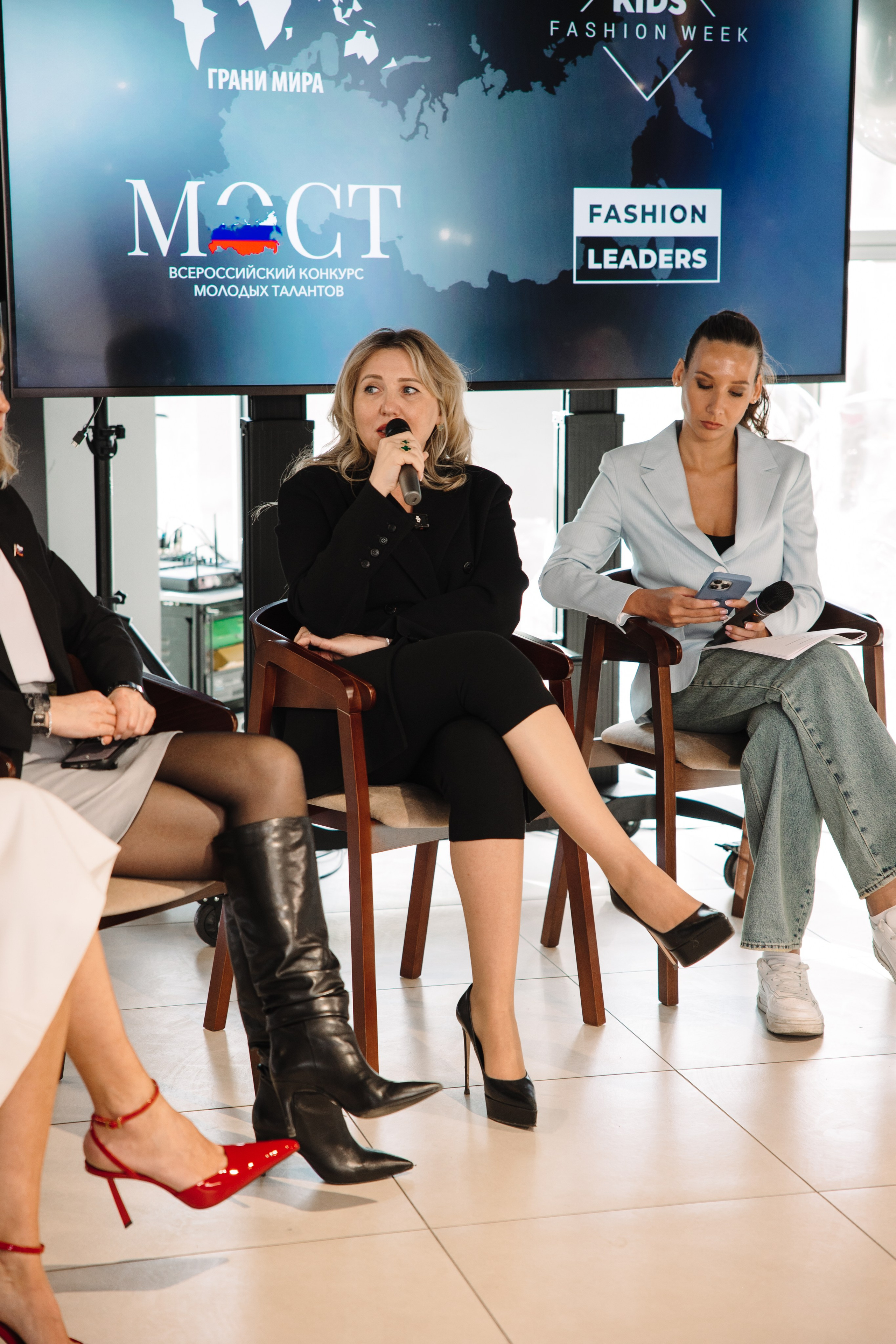 Пресс-конференция Всероссийского конкурса молодых талантов «МОСТ». Контент фотограф в Москве и области Елена Кулакова