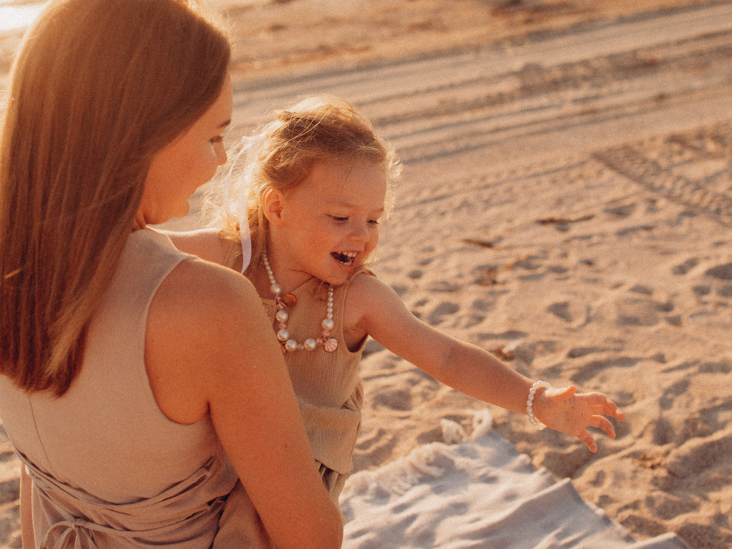 Даша и Алиса. Фотограф в Приморско-Ахтарске Марьяна Чопко