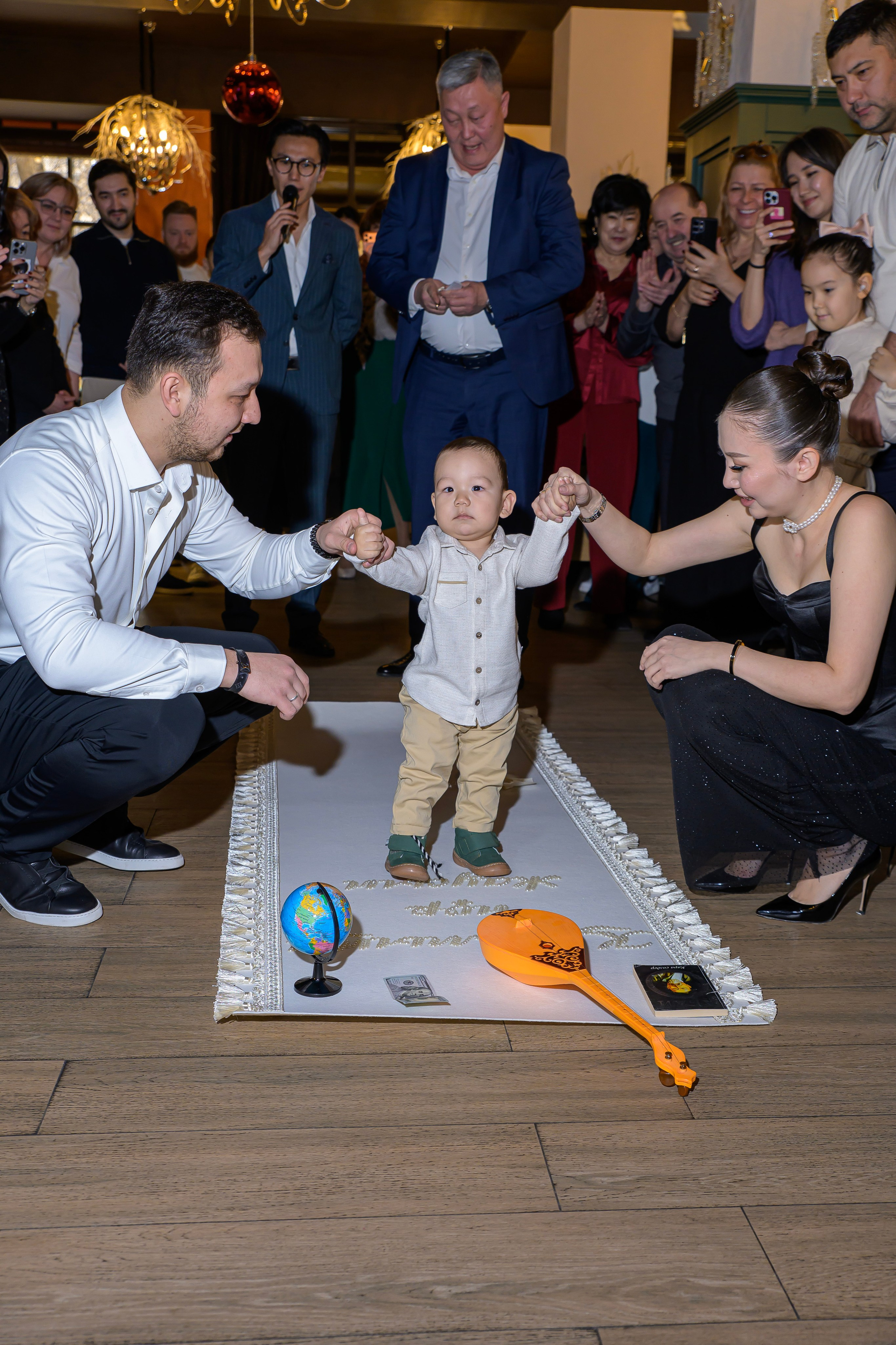 Фотосъемка мероприятия Тусау Кесер. 1 годик Мади. Фотограф в Алматы Егор Поленов