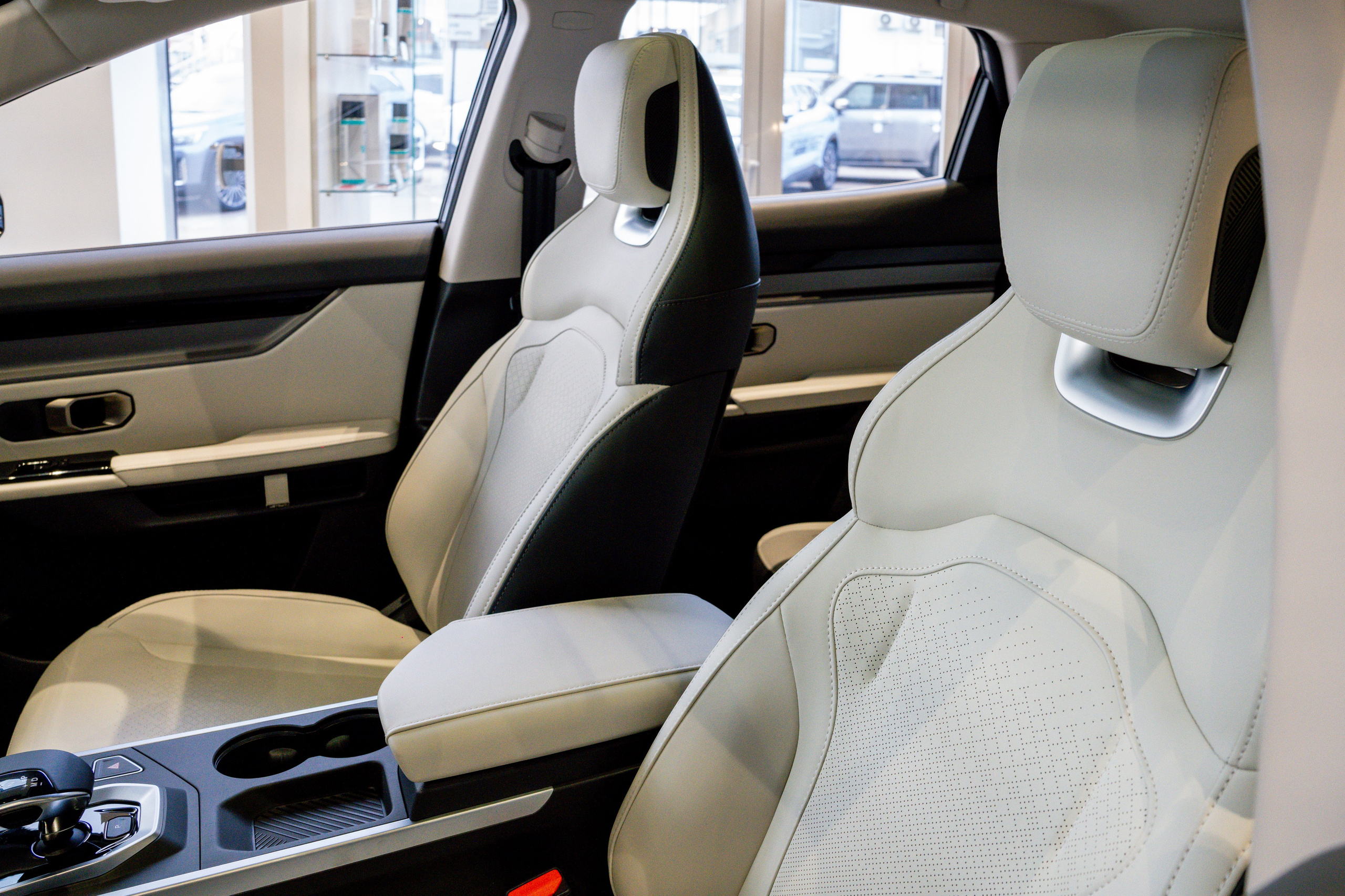 Авто. Видеограф Алексей Жарков