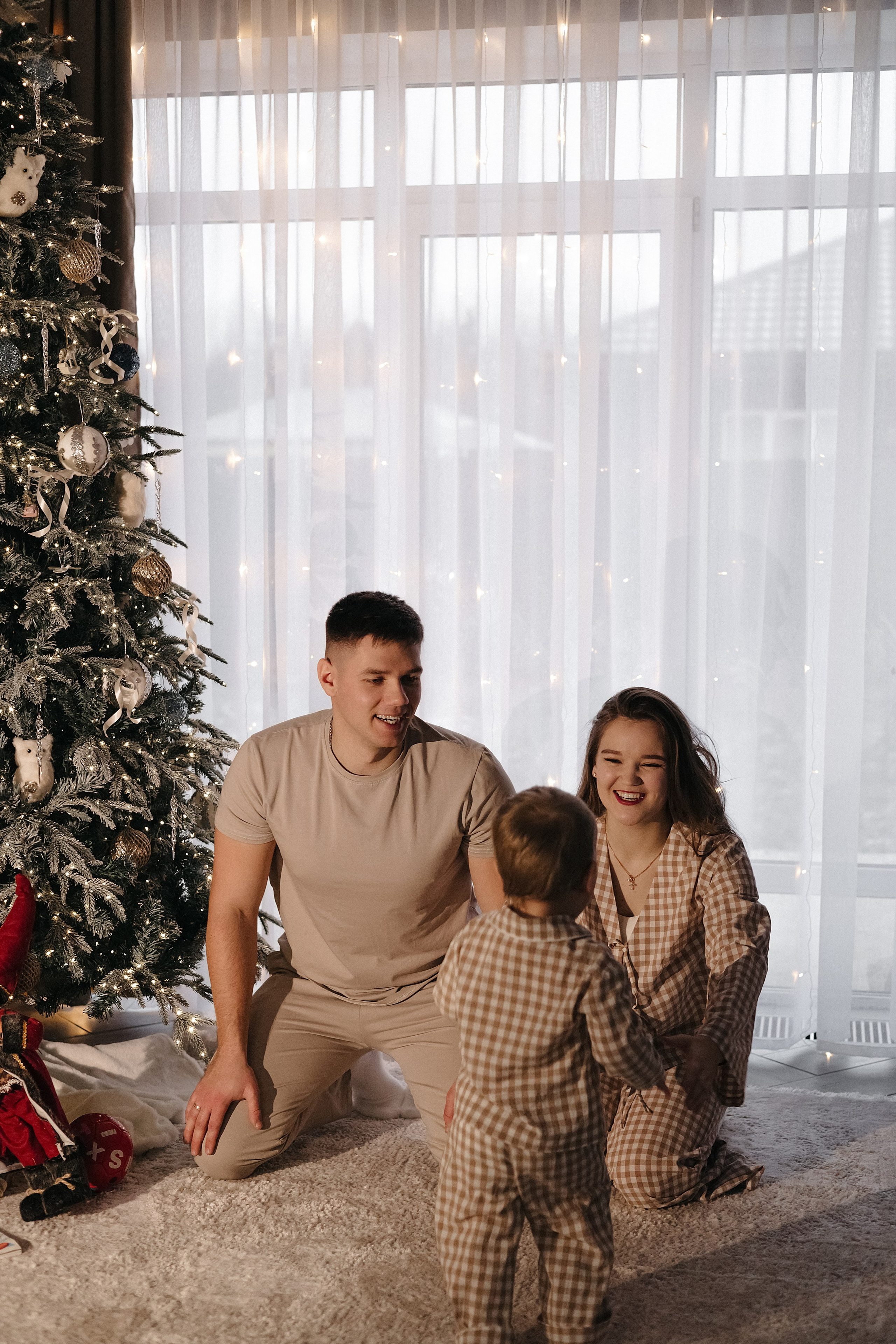 Лида, Сережа и Лев. Свадебный фотограф в Пскове и Санкт-Петербурге | Анна Голикова