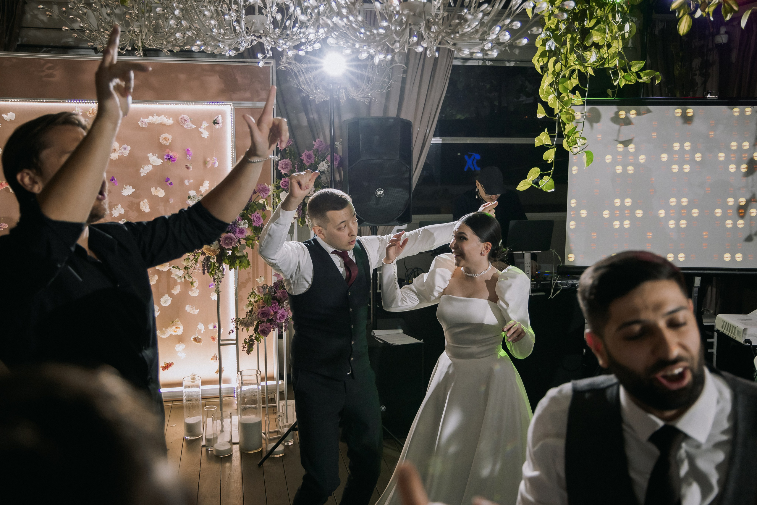 Яна и Святослав. Свадебный день. Свадебная фотография. Арина Рубах