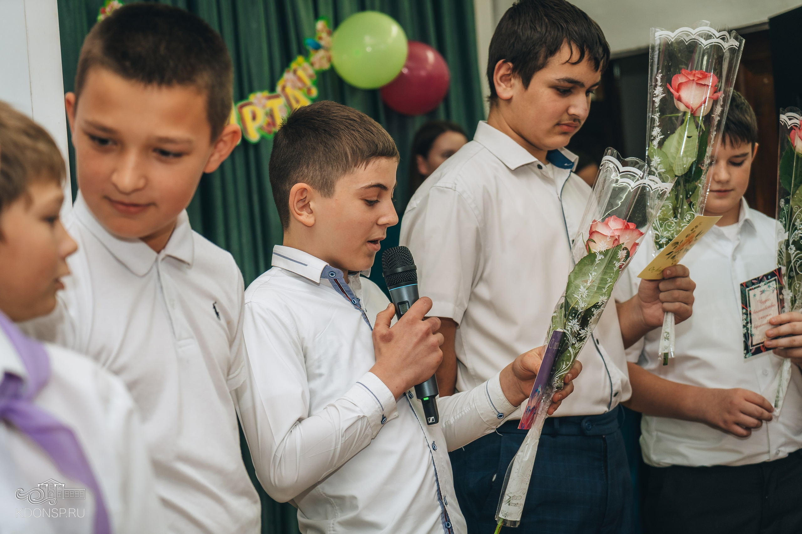 В преддверии праздника весны. Новотитаровский Дом культуры