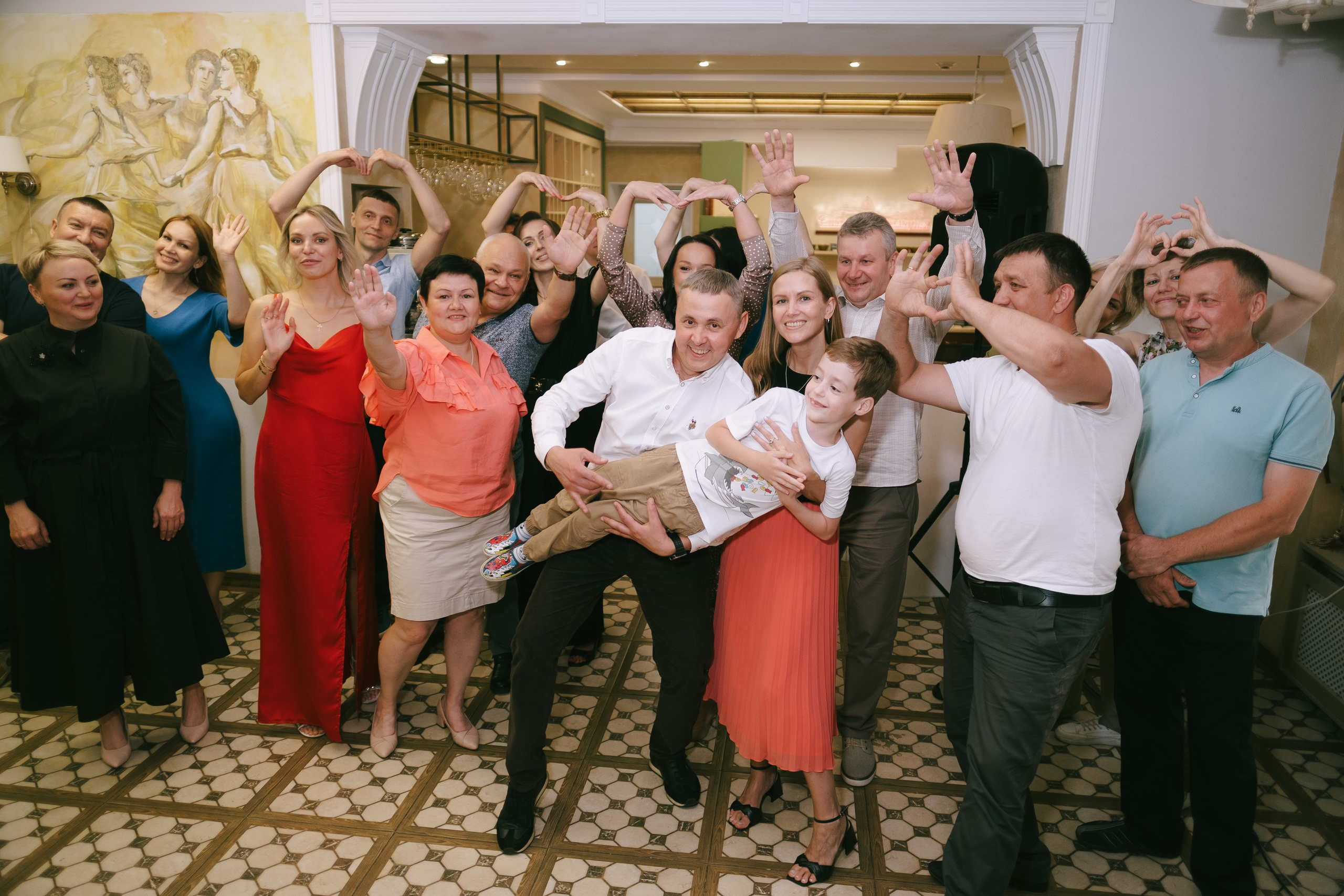 Выпускной школа 33. Свадебный и репортажной фотограф Денис Ожигин в Краснодаре и Краснодарском крае