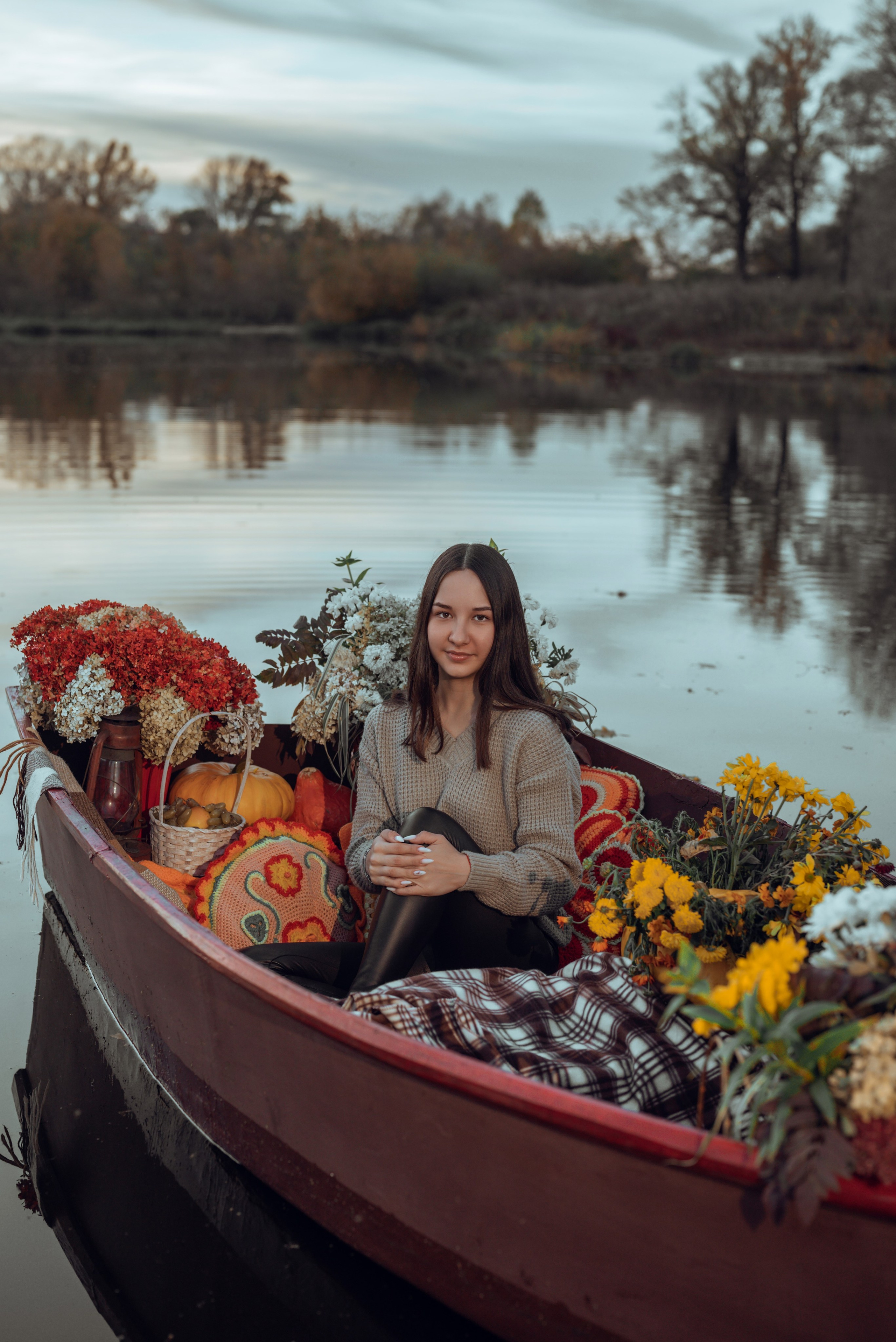 Фотопроект с осенней лодкой. Фотограф в городе Салават