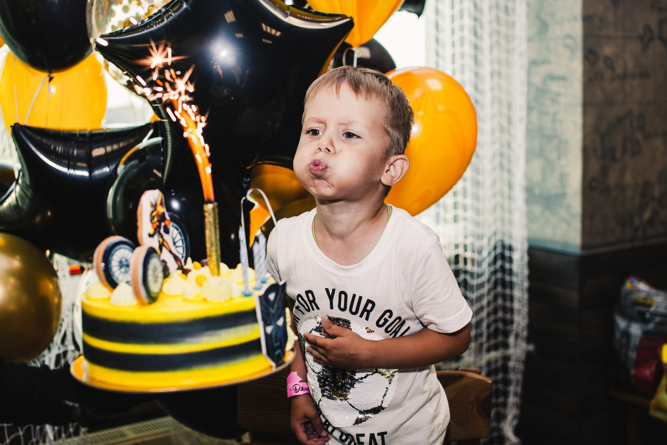 Репортажная сьёмка детей. Фотограф на крещение и венчание в Нижнем Новгороде.Свадебный Фотограф