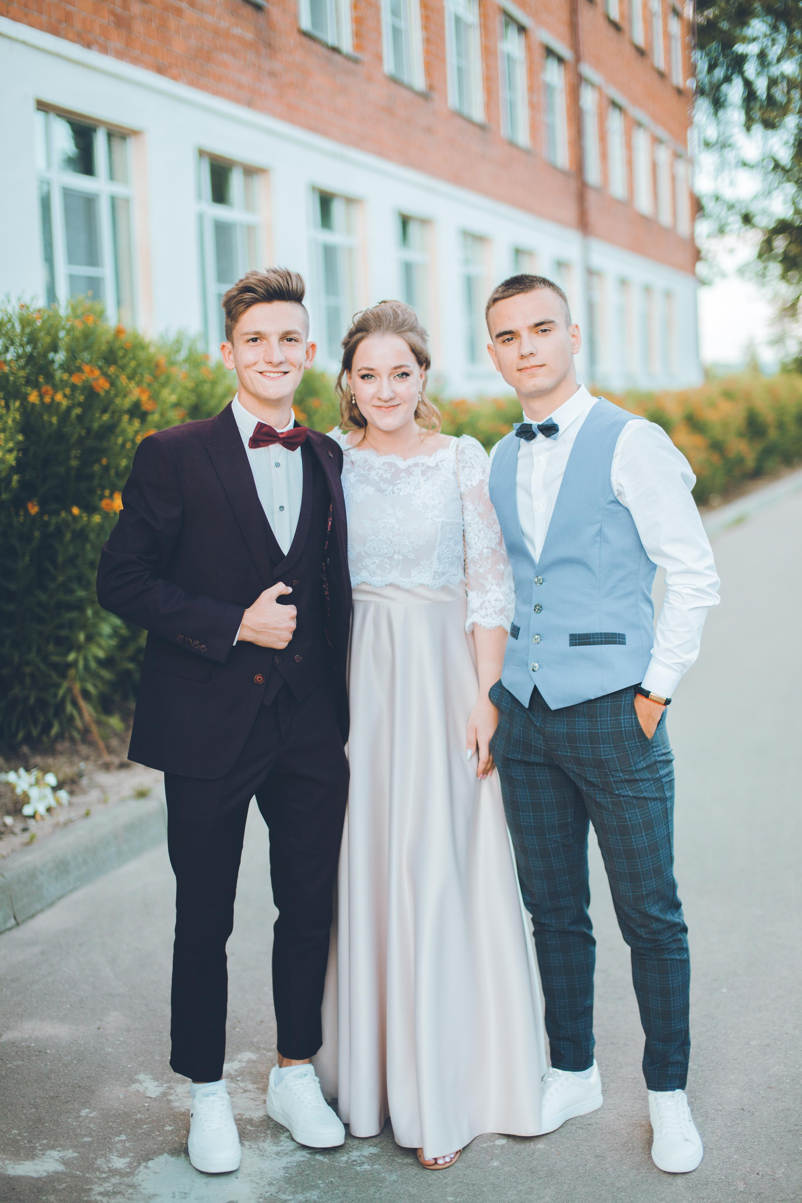 Школьный выпускной. Фотограф на крещение и венчание в Нижнем Новгороде.Свадебный Фотограф