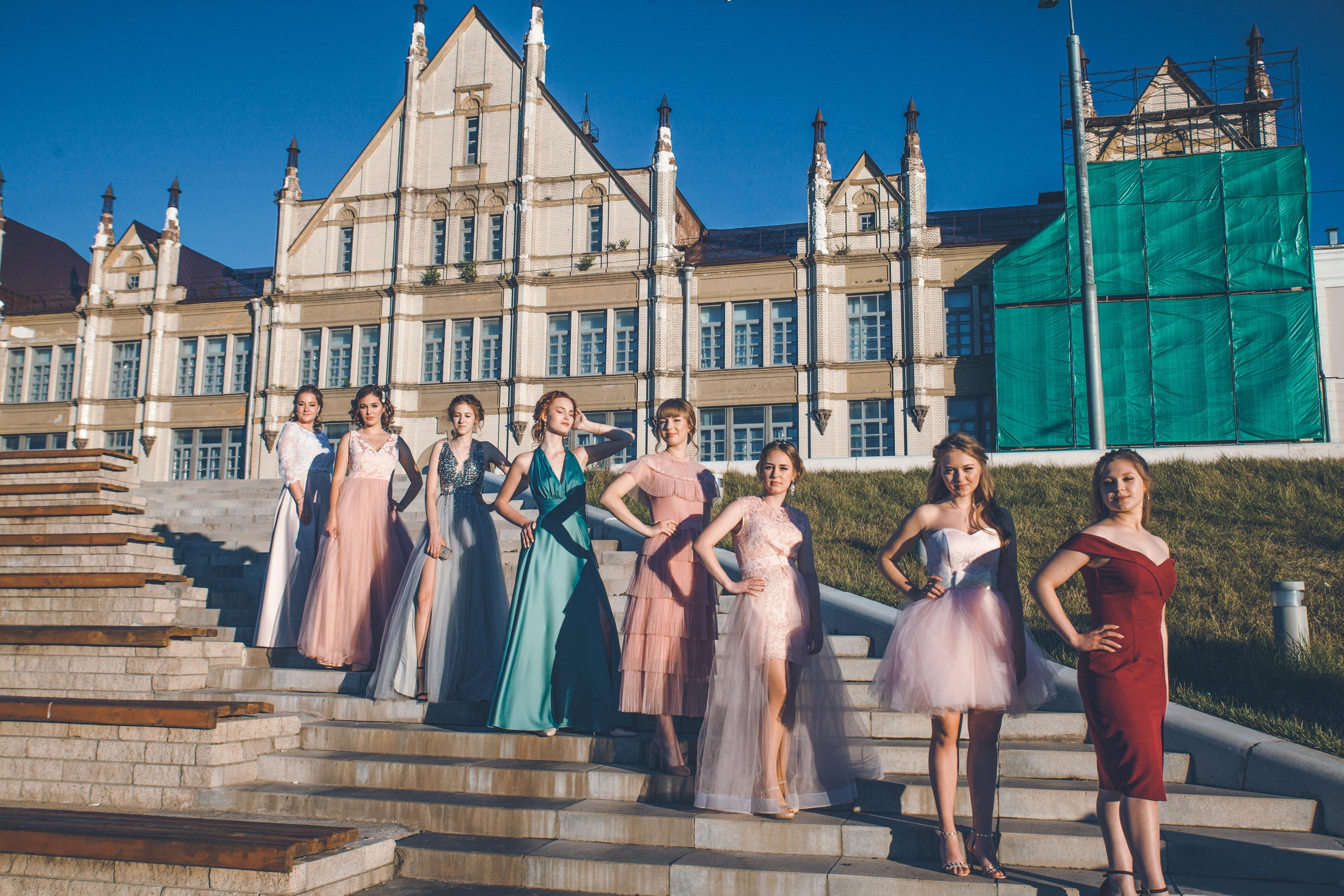 Школьный выпускной. Фотограф на крещение и венчание в Нижнем Новгороде.Свадебный Фотограф