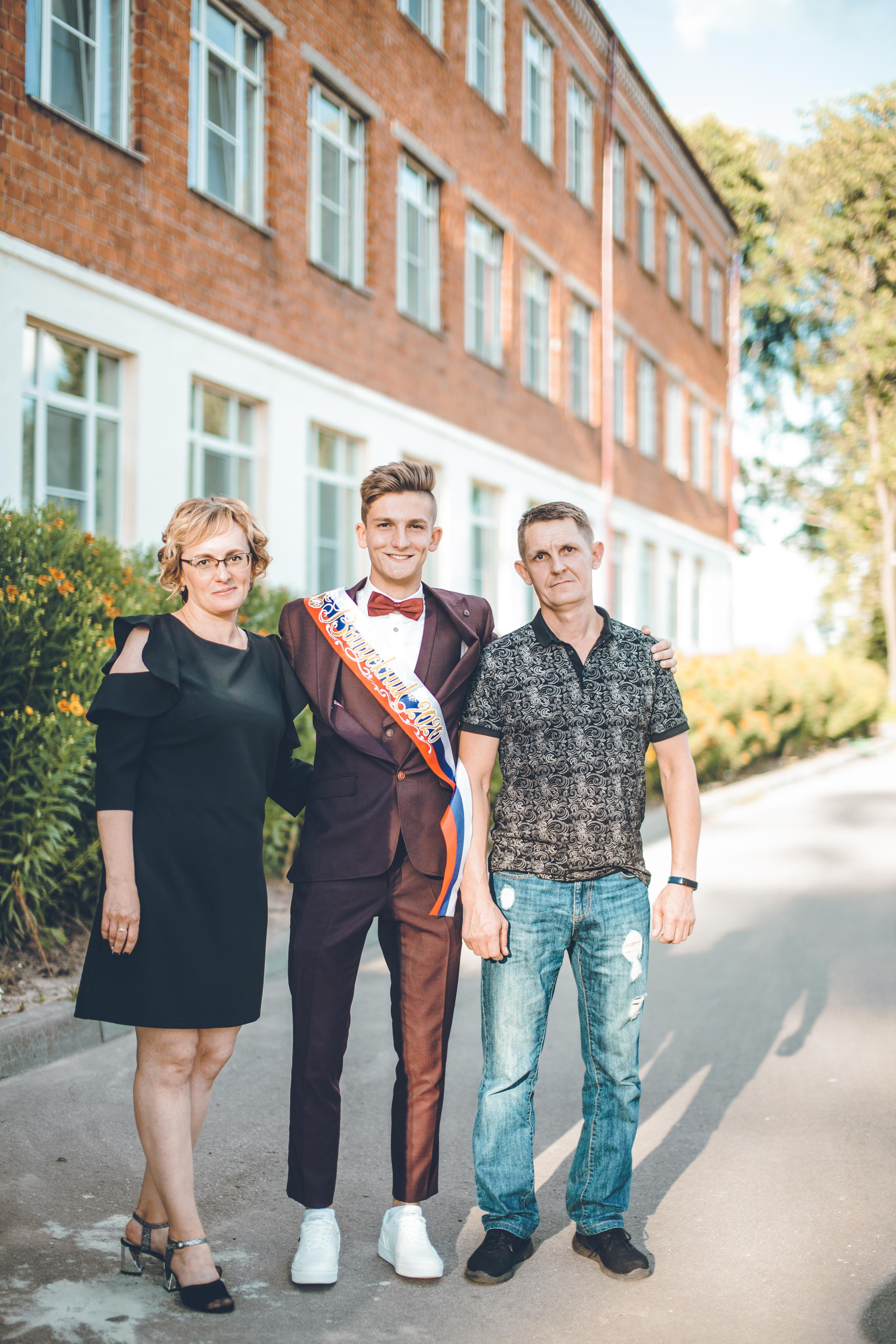 Школьный выпускной. Фотограф на крещение и венчание в Нижнем Новгороде.Свадебный Фотограф