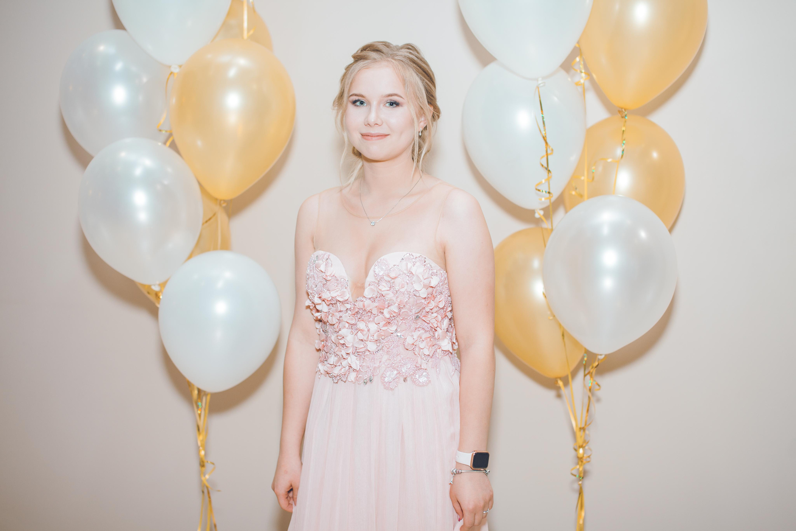 Школьный выпускной. Фотограф на крещение и венчание в Нижнем Новгороде.Свадебный Фотограф