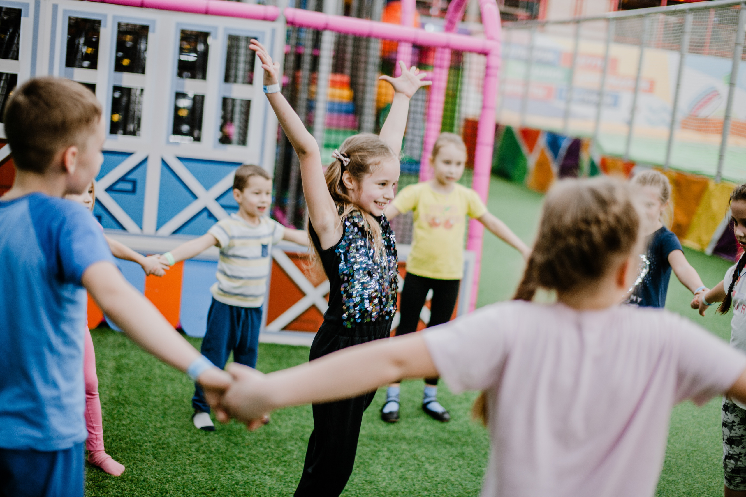 Репортажная сьёмка детей. Фотограф на крещение и венчание в Нижнем Новгороде.Свадебный Фотограф
