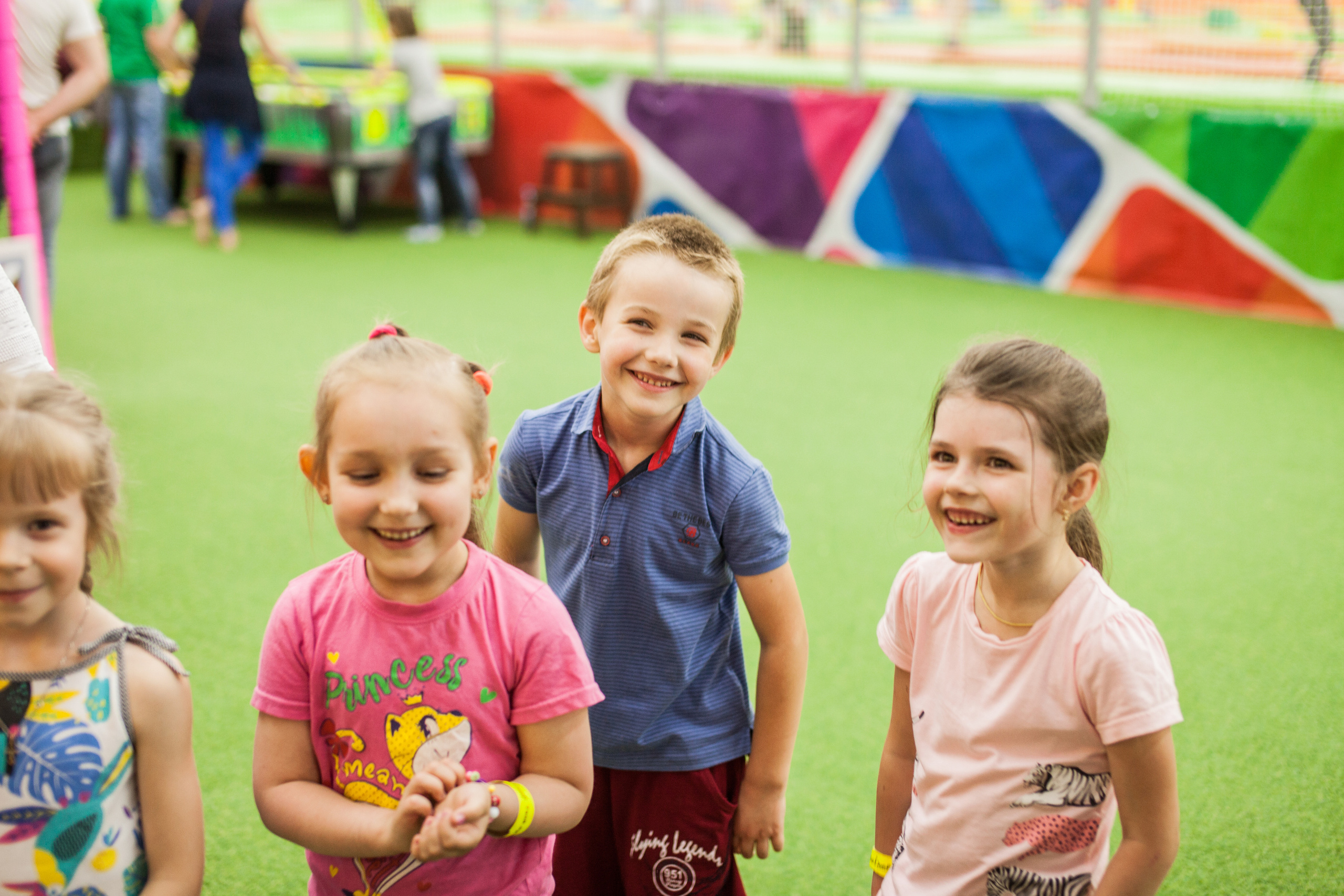 Репортажная сьёмка детей. Фотограф на крещение и венчание в Нижнем Новгороде.Свадебный Фотограф