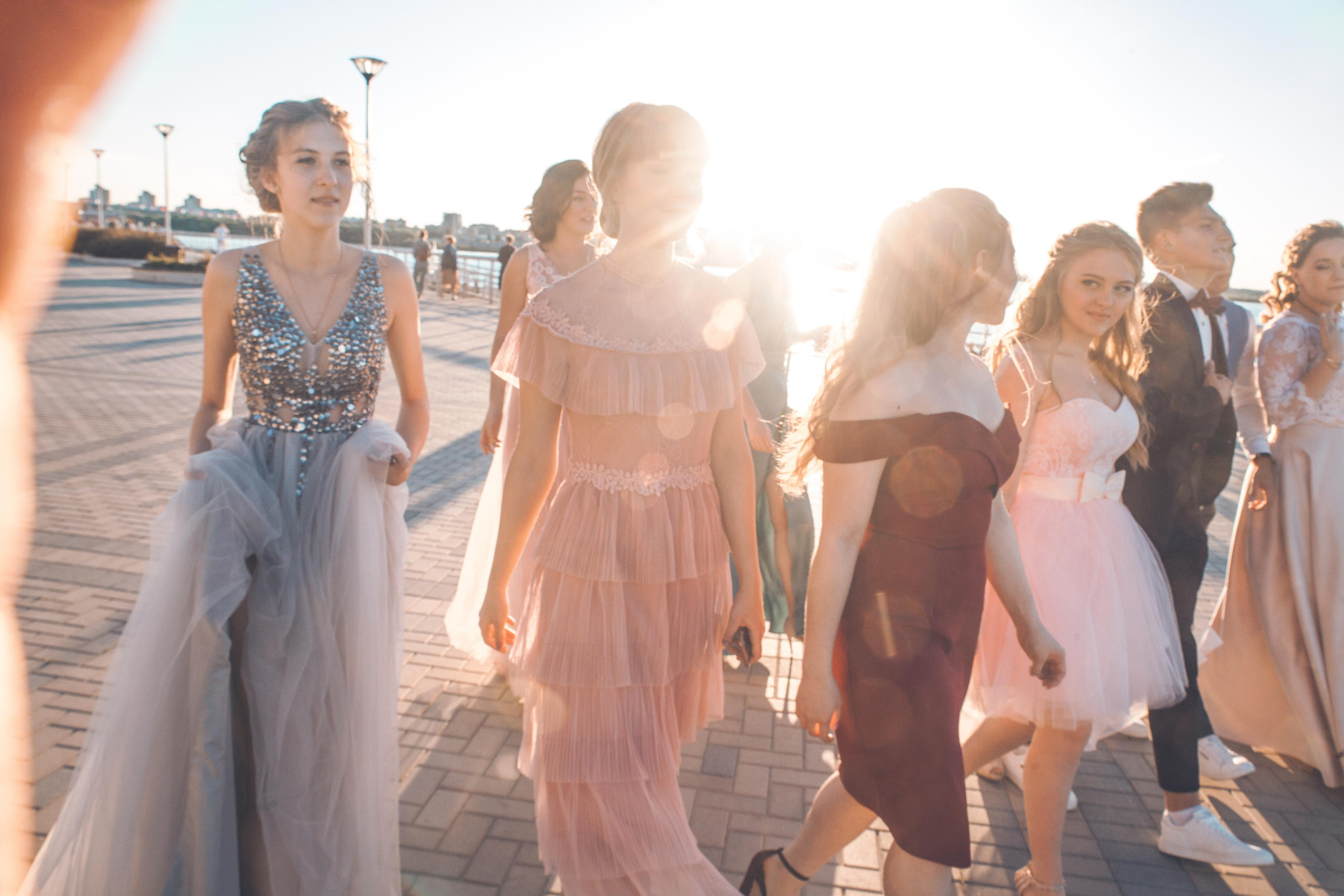 Школьный выпускной. Фотограф на крещение и венчание в Нижнем Новгороде.Свадебный Фотограф