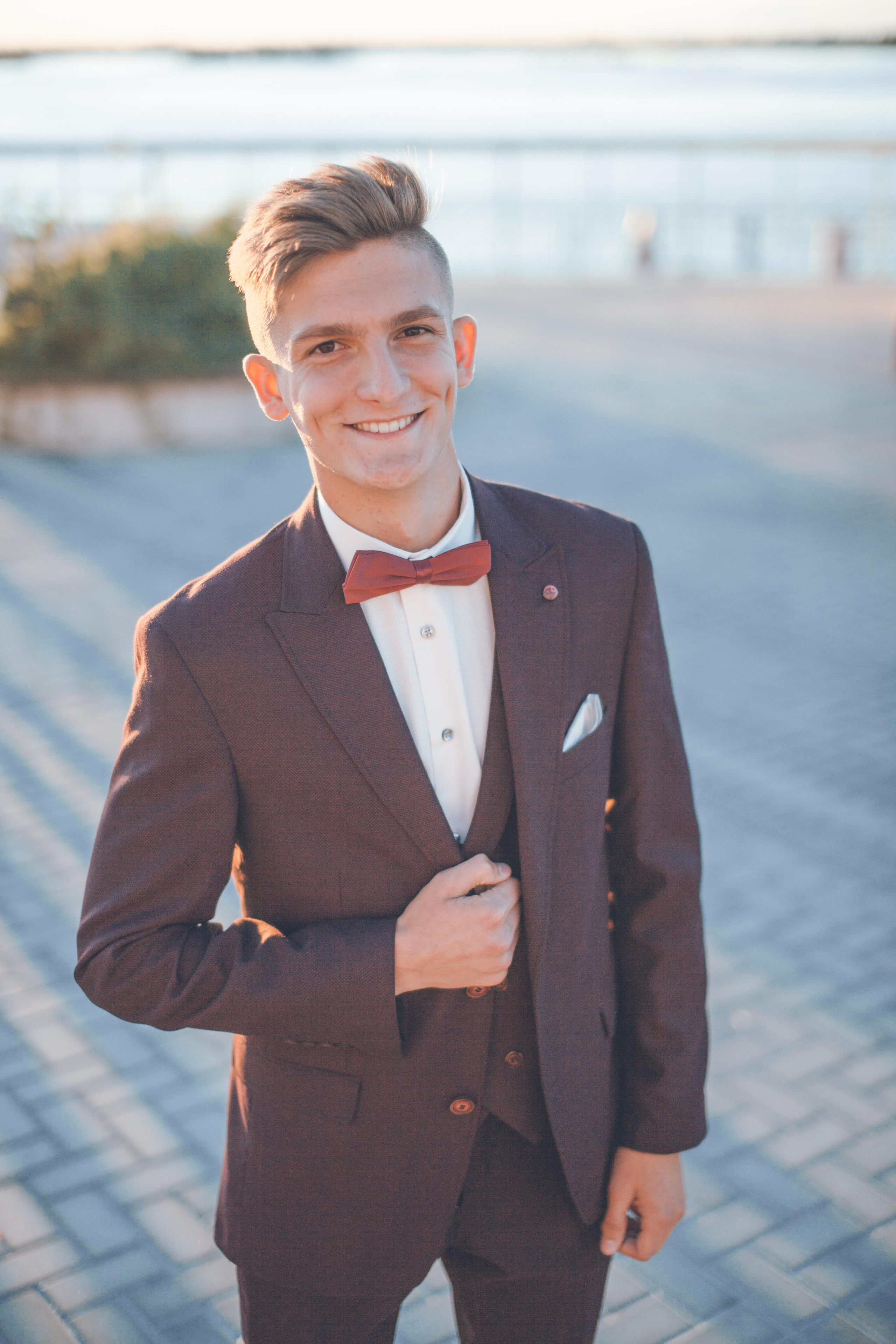 Школьный выпускной. Фотограф на крещение и венчание в Нижнем Новгороде.Свадебный Фотограф