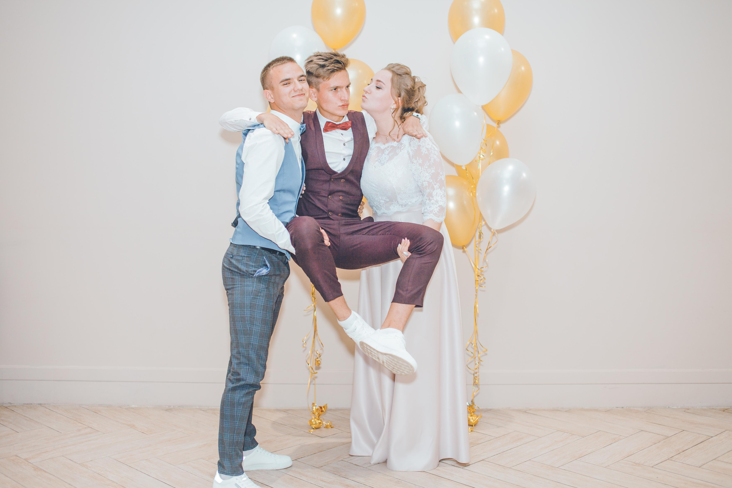 Школьный выпускной. Фотограф на крещение и венчание в Нижнем Новгороде.Свадебный Фотограф