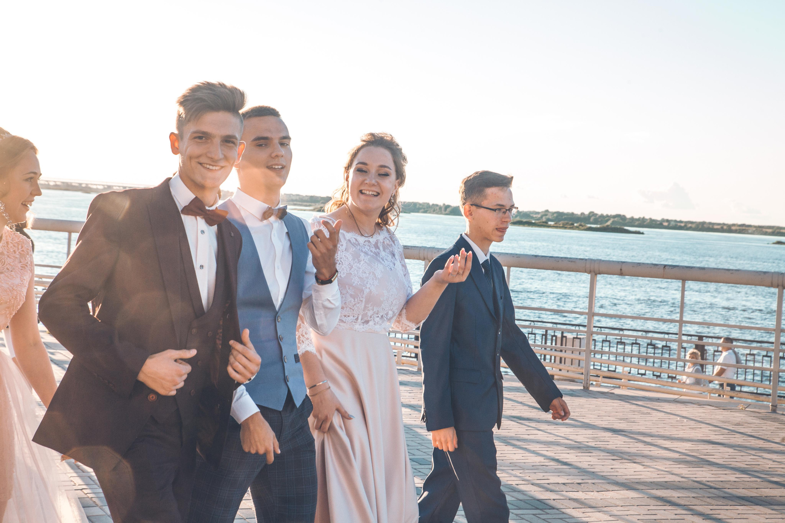 Школьный выпускной. Фотограф на крещение и венчание в Нижнем Новгороде.Свадебный Фотограф