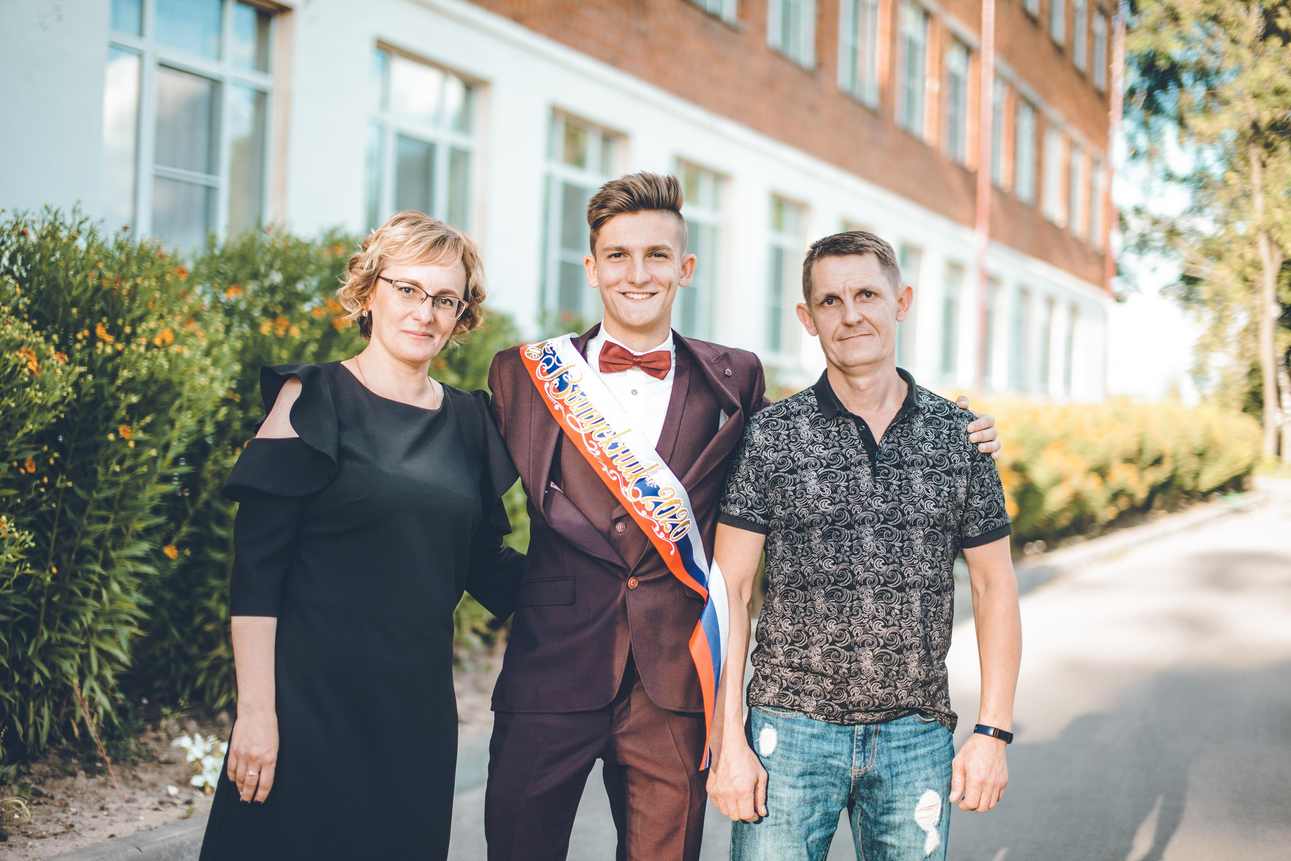 Школьный выпускной. Фотограф на крещение и венчание в Нижнем Новгороде.Свадебный Фотограф