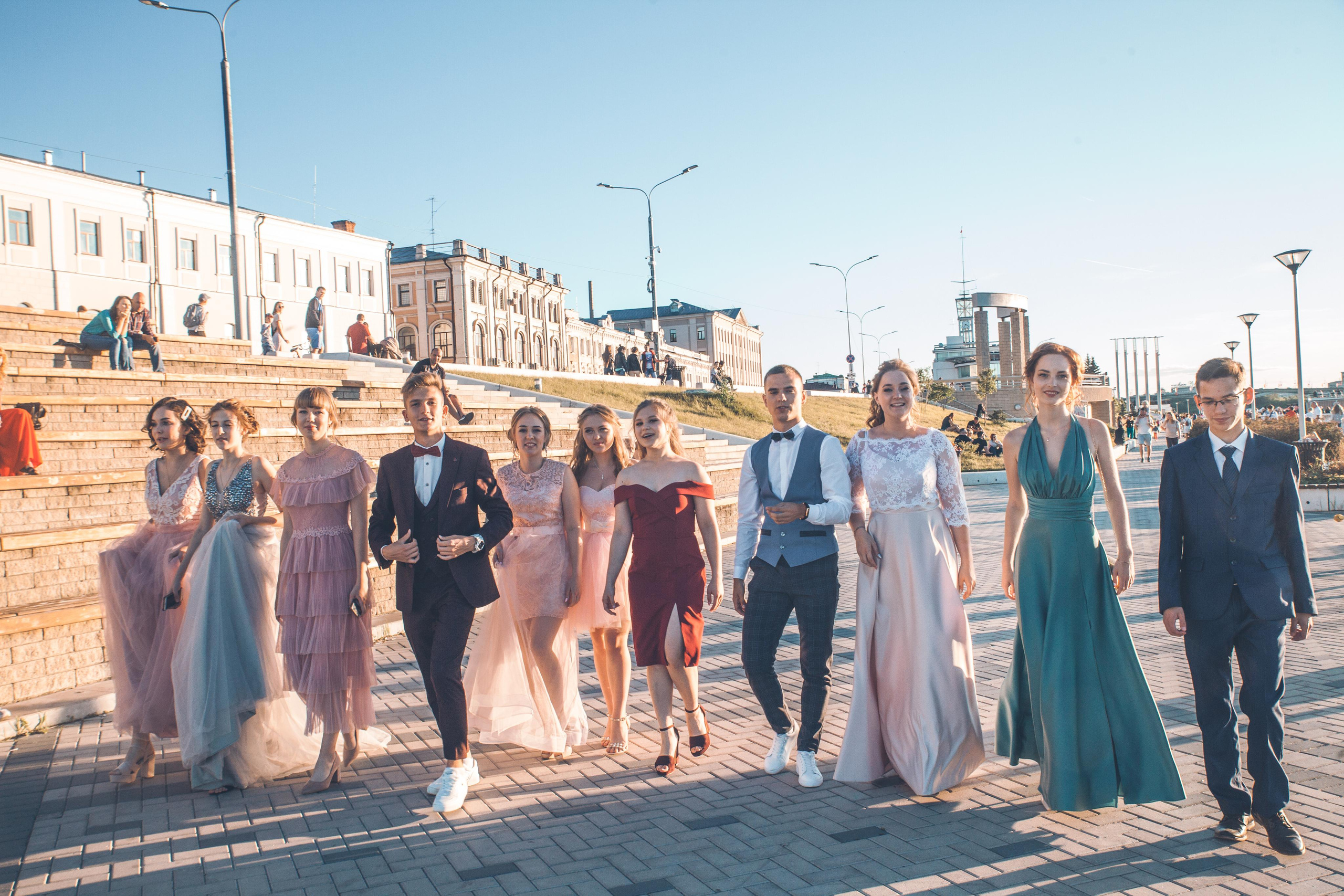 Школьный выпускной. Фотограф на крещение и венчание в Нижнем Новгороде.Свадебный Фотограф