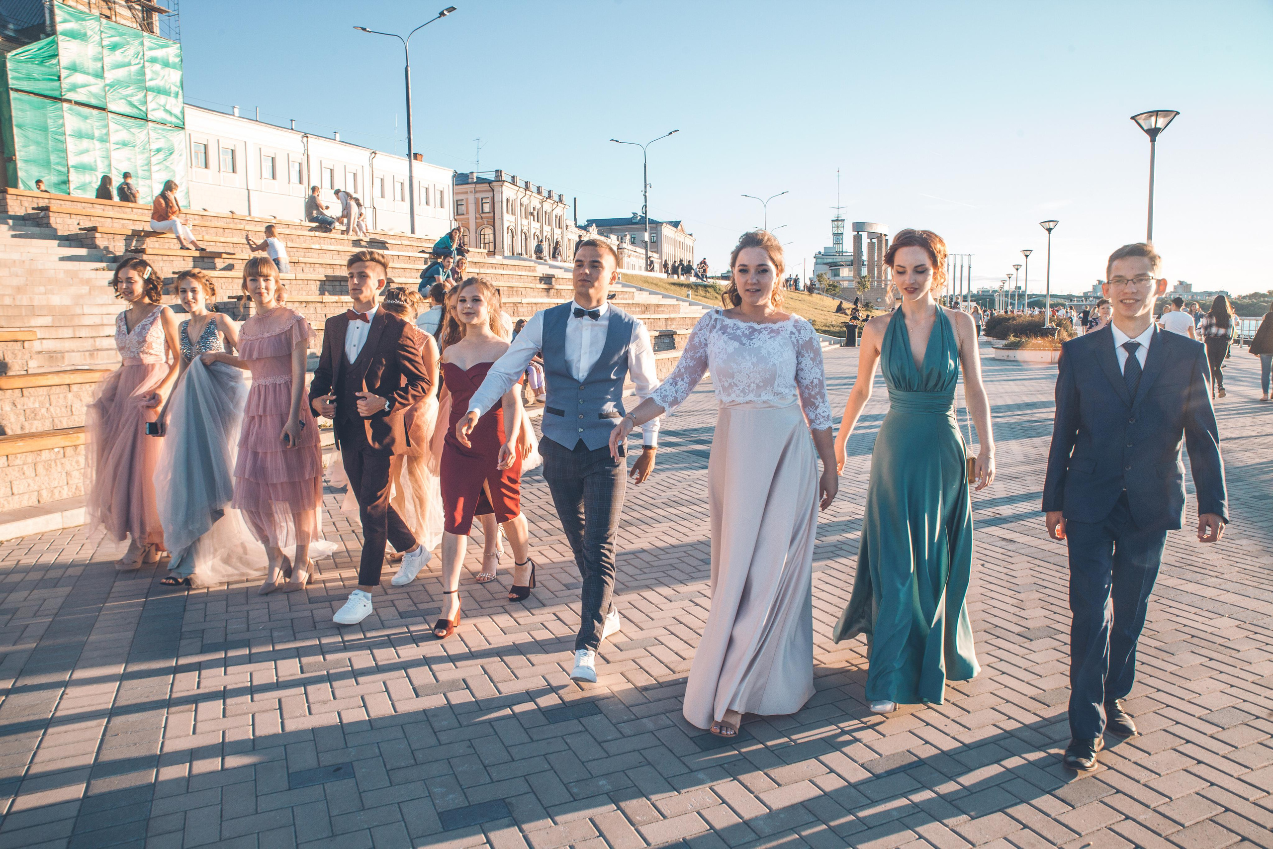 Школьный выпускной. Фотограф на крещение и венчание в Нижнем Новгороде.Свадебный Фотограф