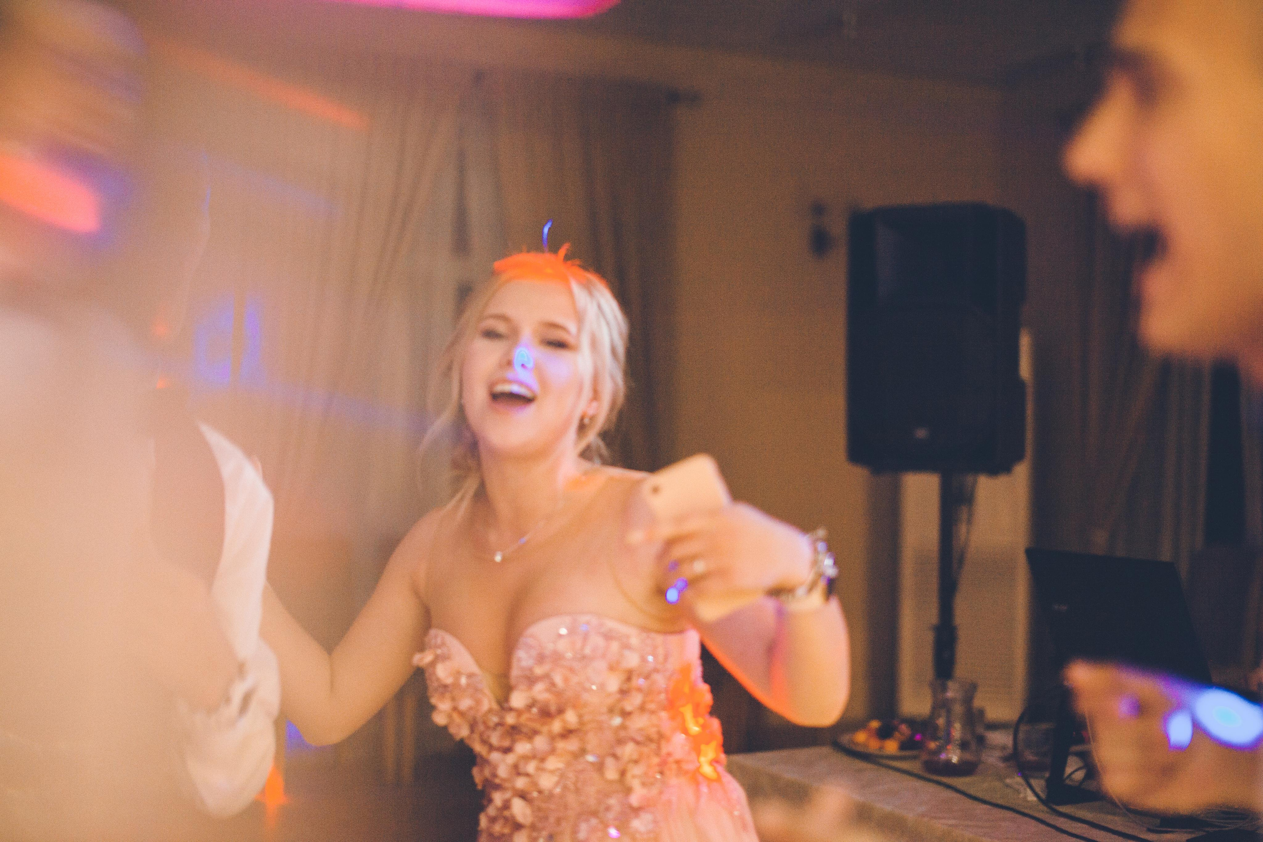 Школьный выпускной. Фотограф на крещение и венчание в Нижнем Новгороде.Свадебный Фотограф