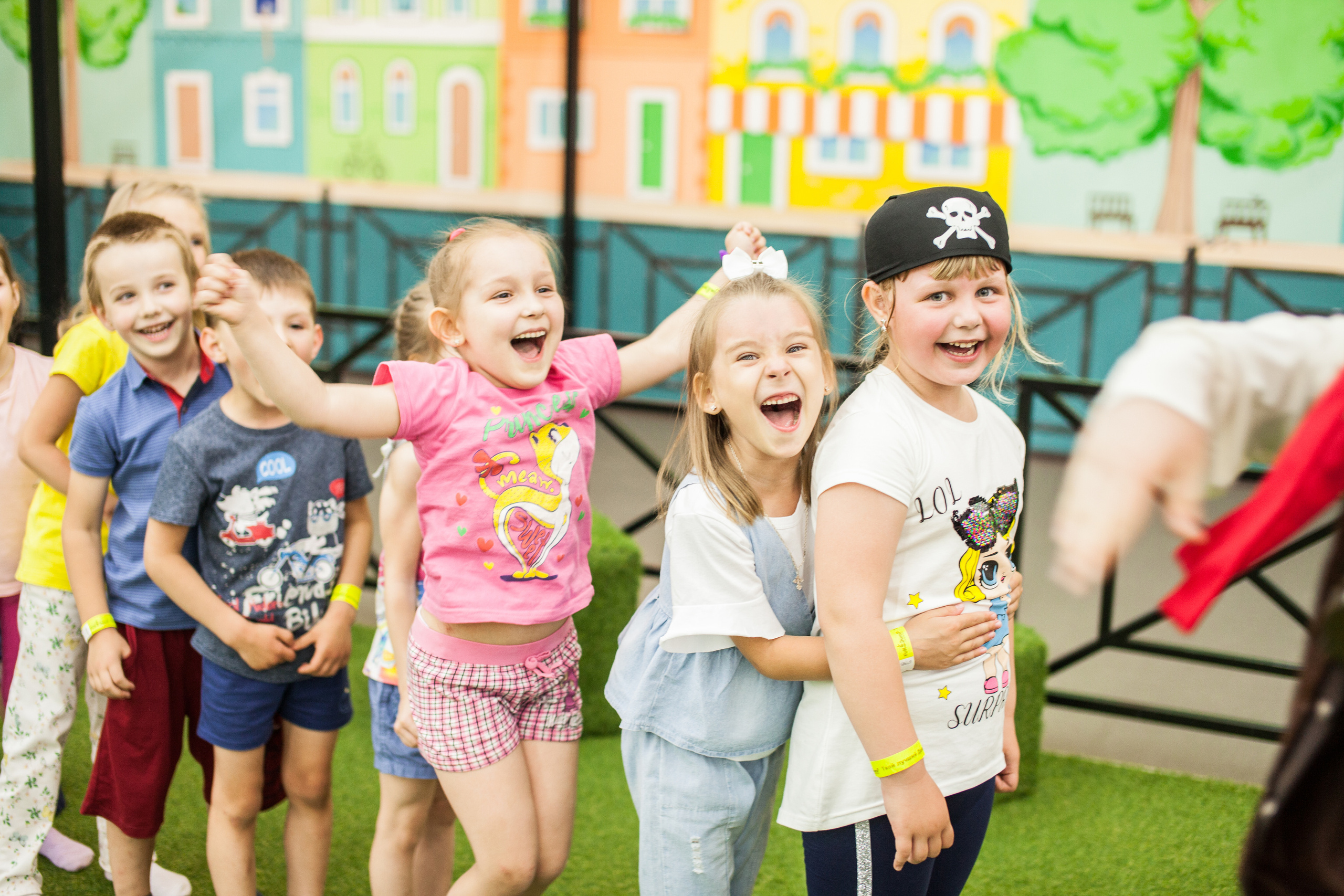 Репортажная сьёмка детей. Фотограф на крещение и венчание в Нижнем Новгороде.Свадебный Фотограф