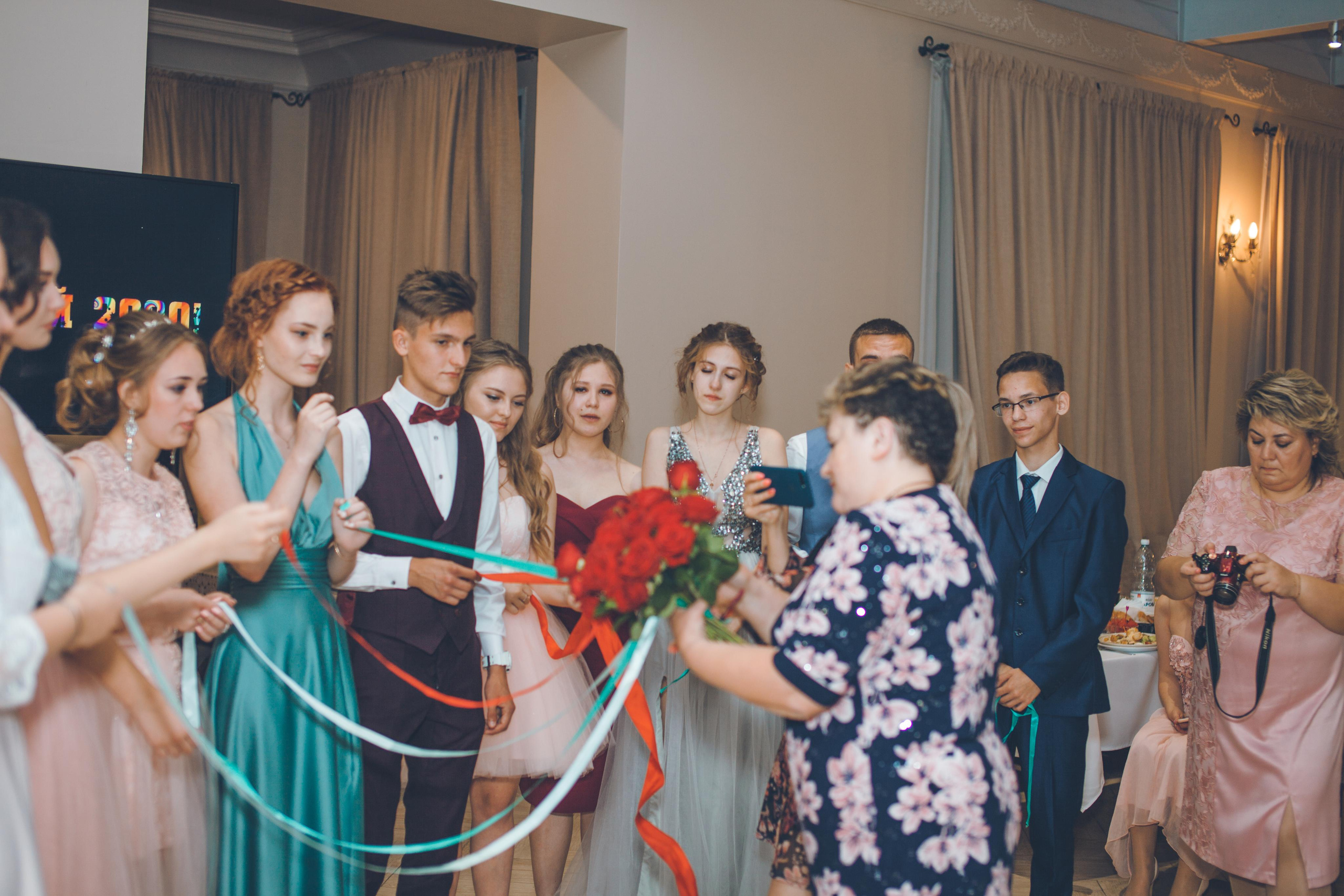 Школьный выпускной. Фотограф на крещение и венчание в Нижнем Новгороде.Свадебный Фотограф