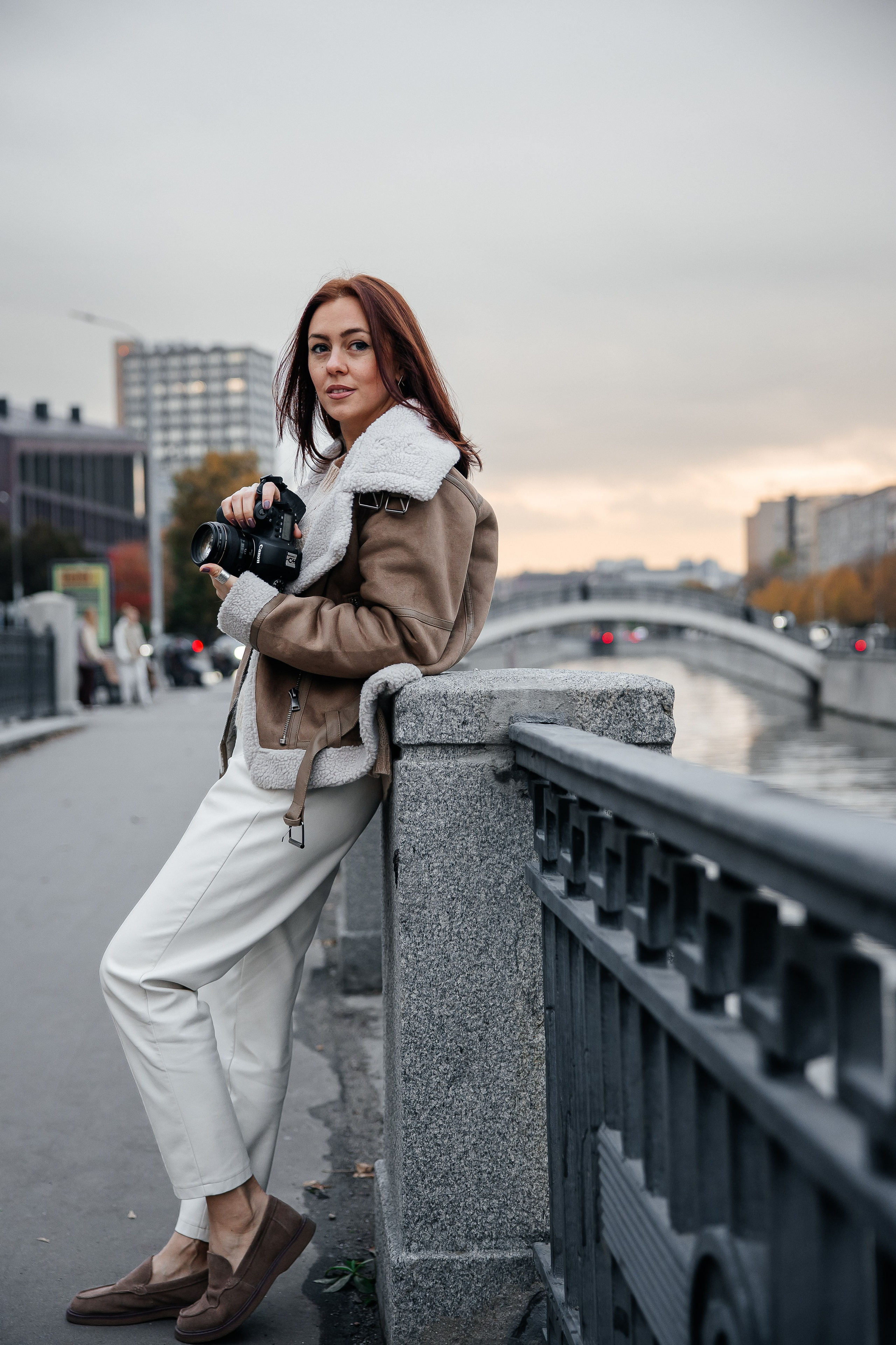 Прогулка у высотки на Котельнической набережной. Свадебный и семейный фотограф в Москве Красинская Мария