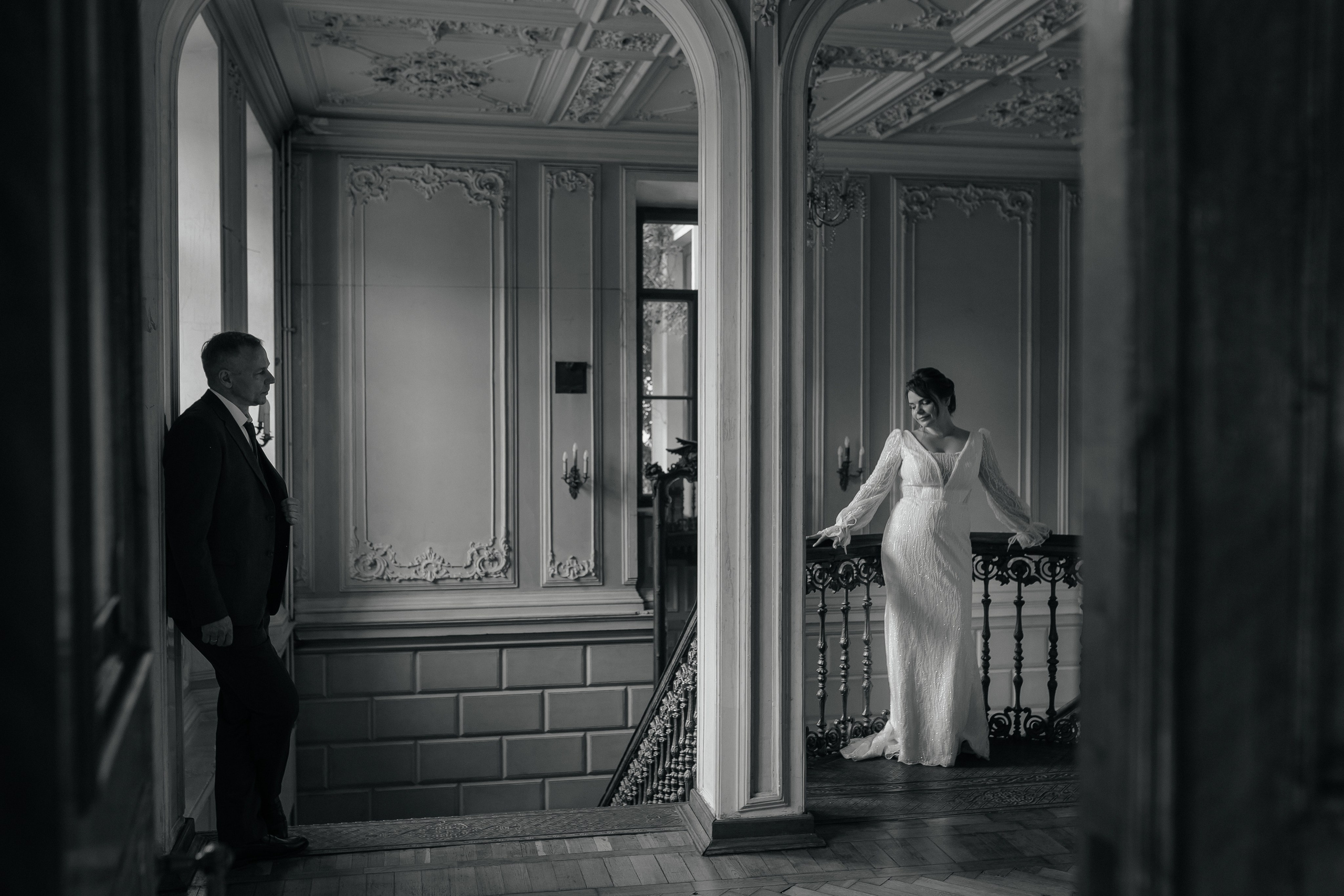 Свадебная фотосессия в Пушкинской библиотеке. Фото Радости. Свадебный и семейный фотограф в Москве Юлия Самойлова