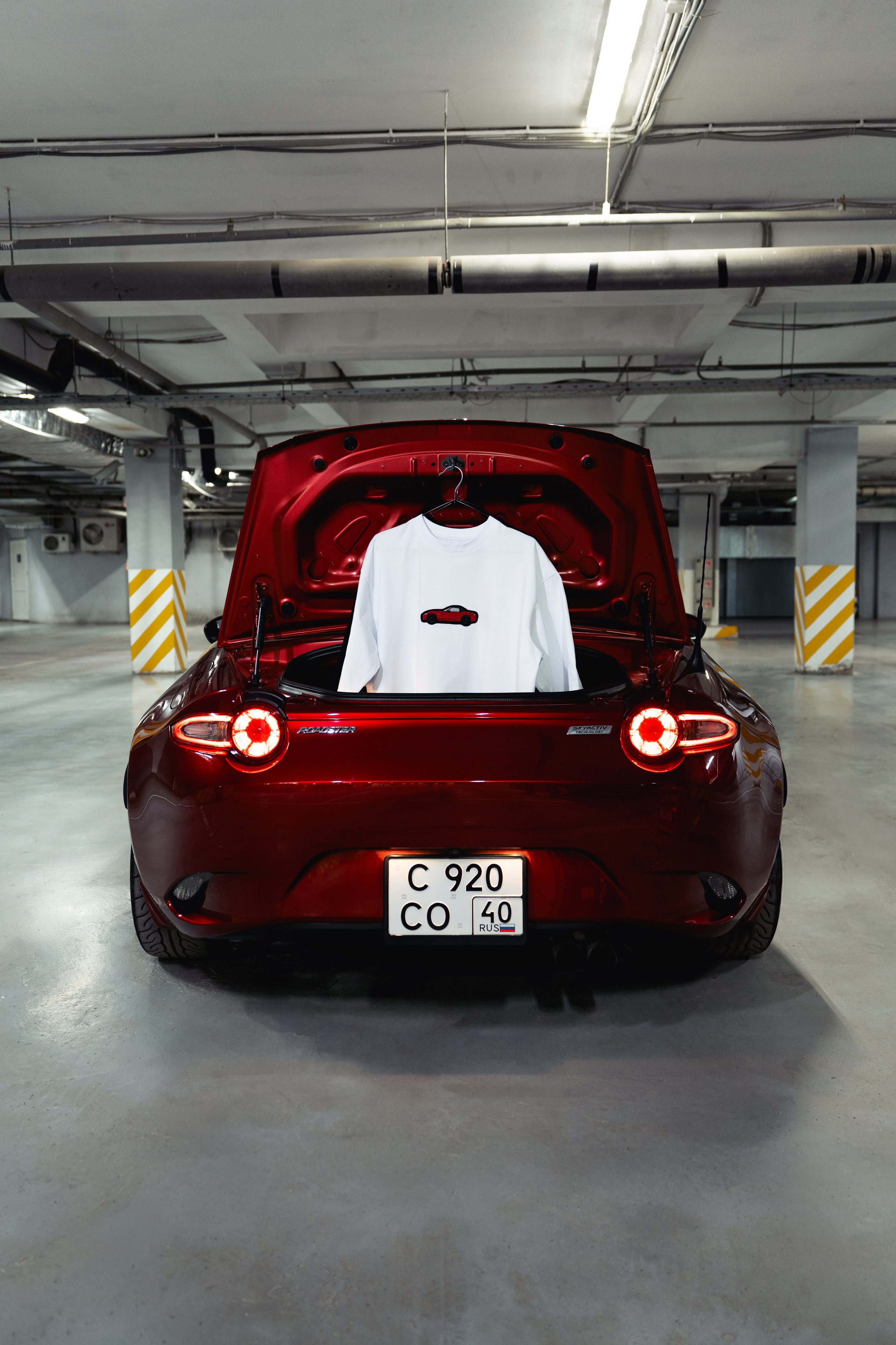 Фотографии футболок Cotton Cars и Mazda MX-5