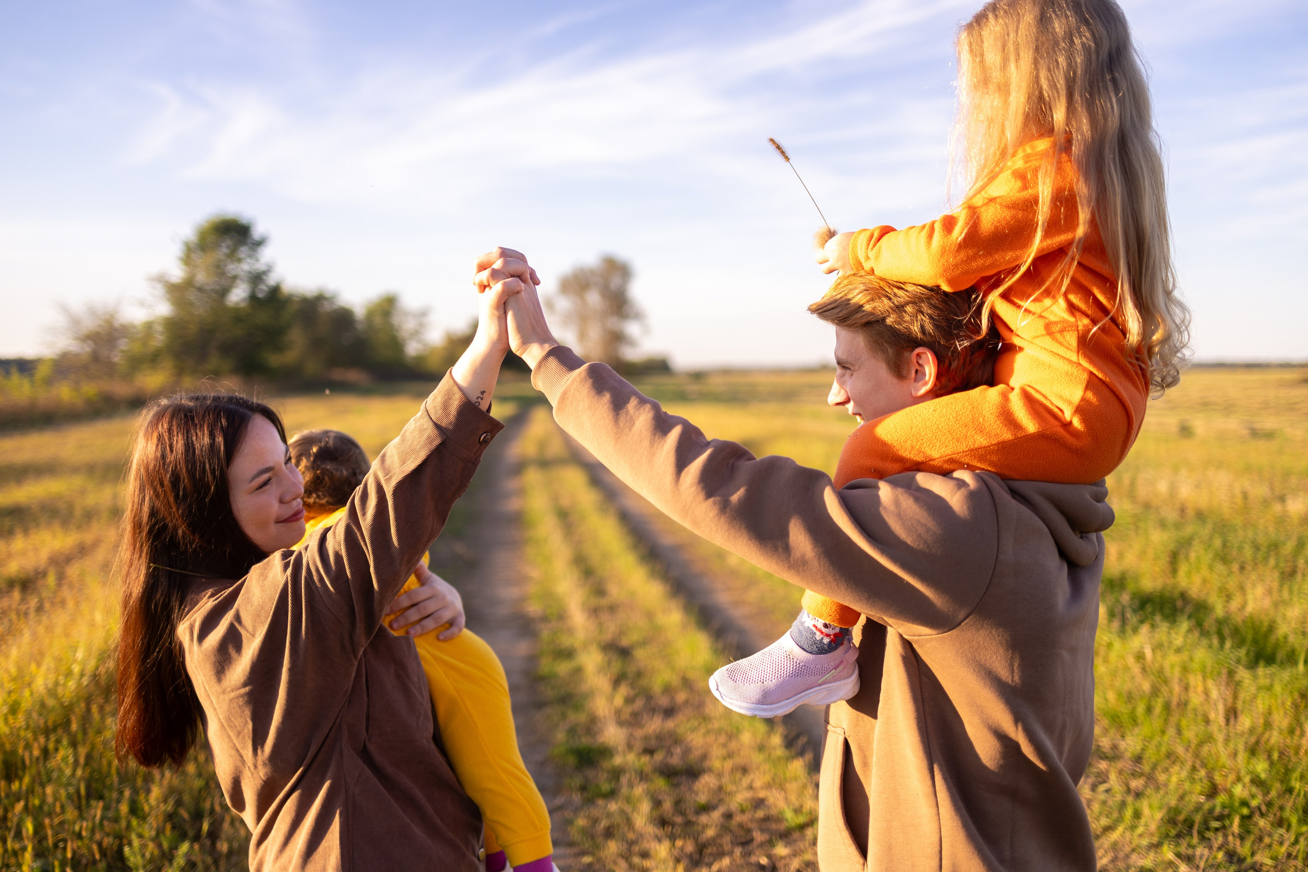 Ангелина с семьей. Семейный фотограф в Дзержинске Наталья Лаэтина