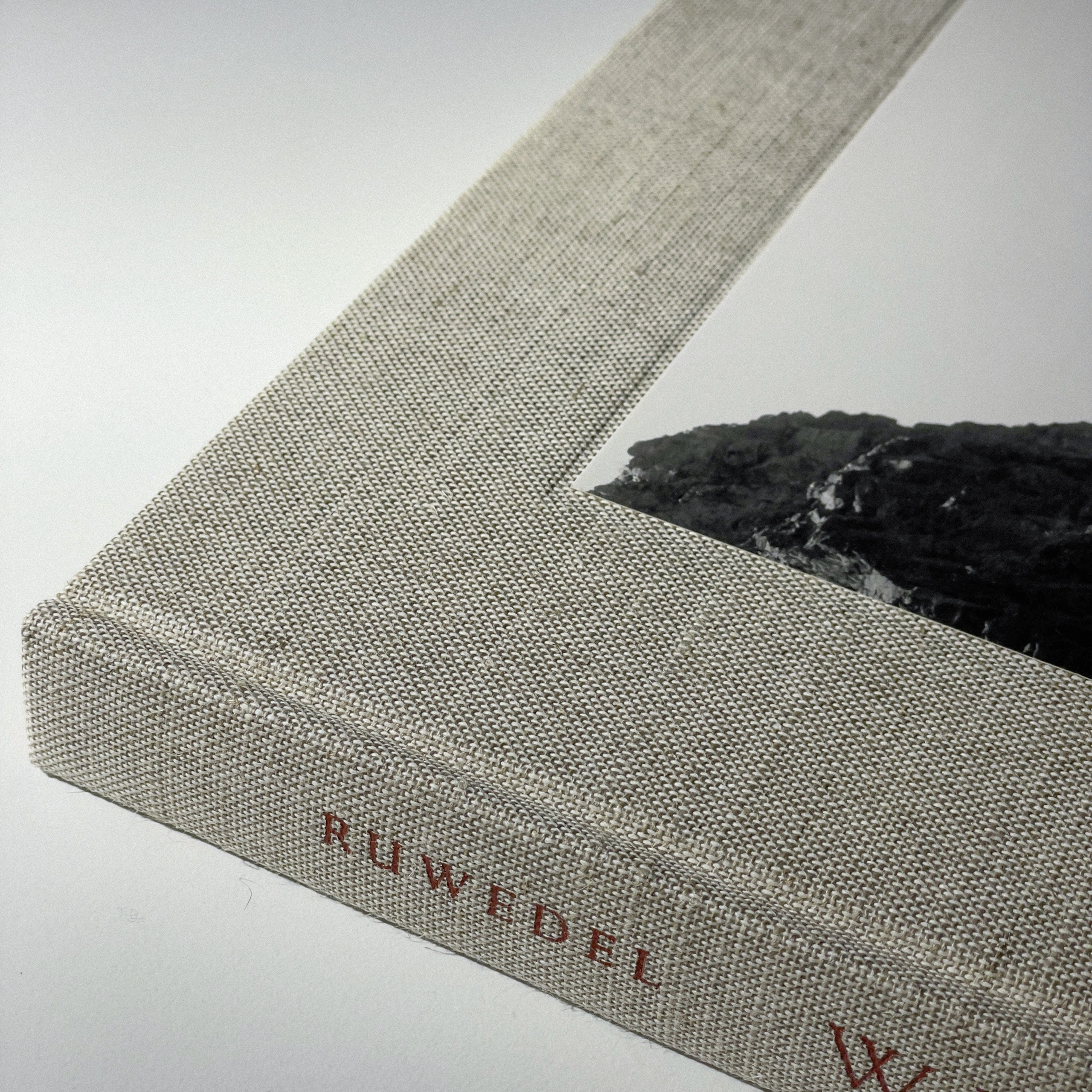 Фотокнижная библиотека Глеба Сергеева. Фотограф и исследователь фотографии из Санкт-Петербурга Елизавета Веприцкая