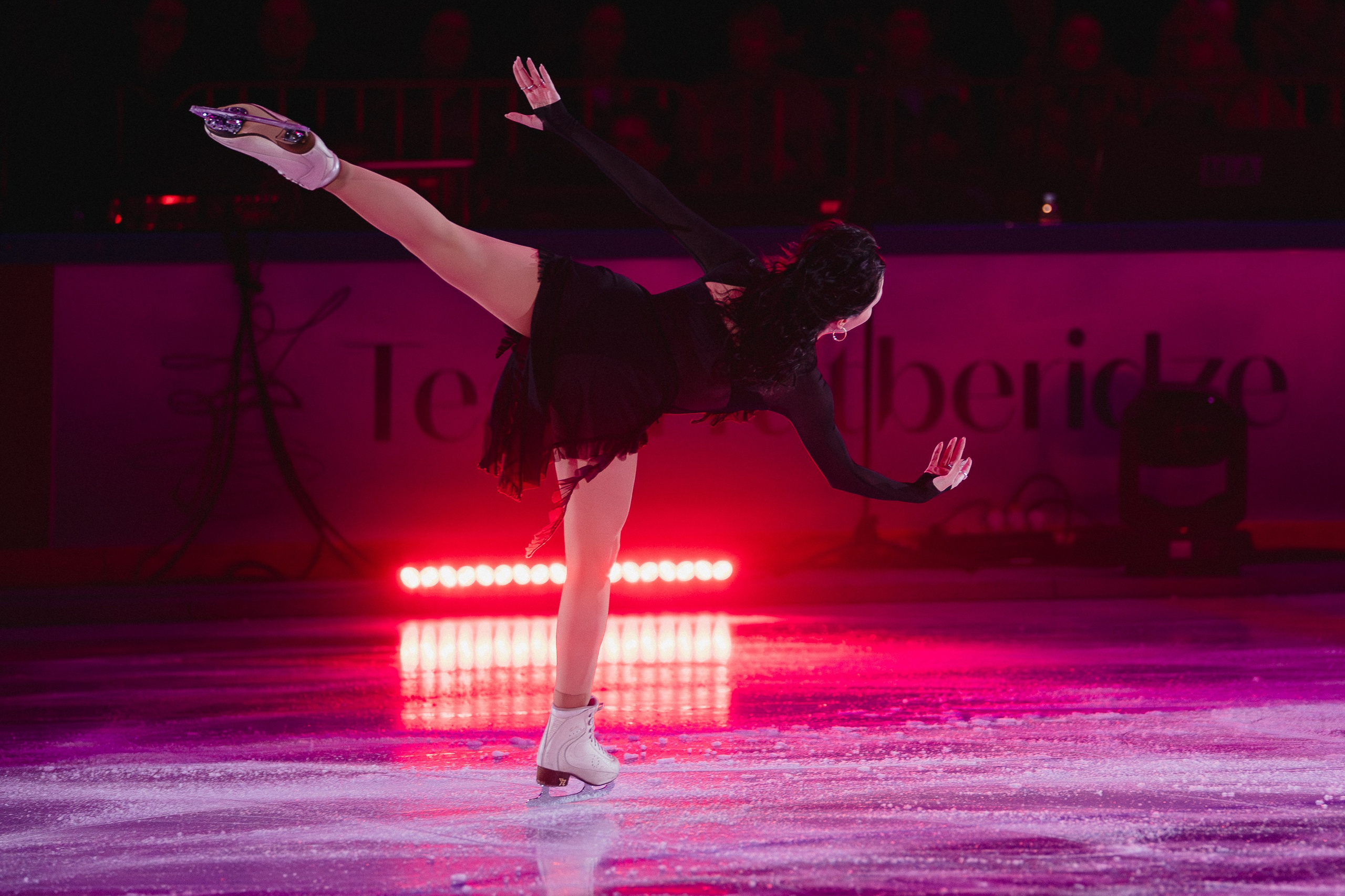 Шоу Этери Тутберидзе в Новосибирске. Воробьева Ксения — Спортивный и танцевальный фотограф Новосибирск