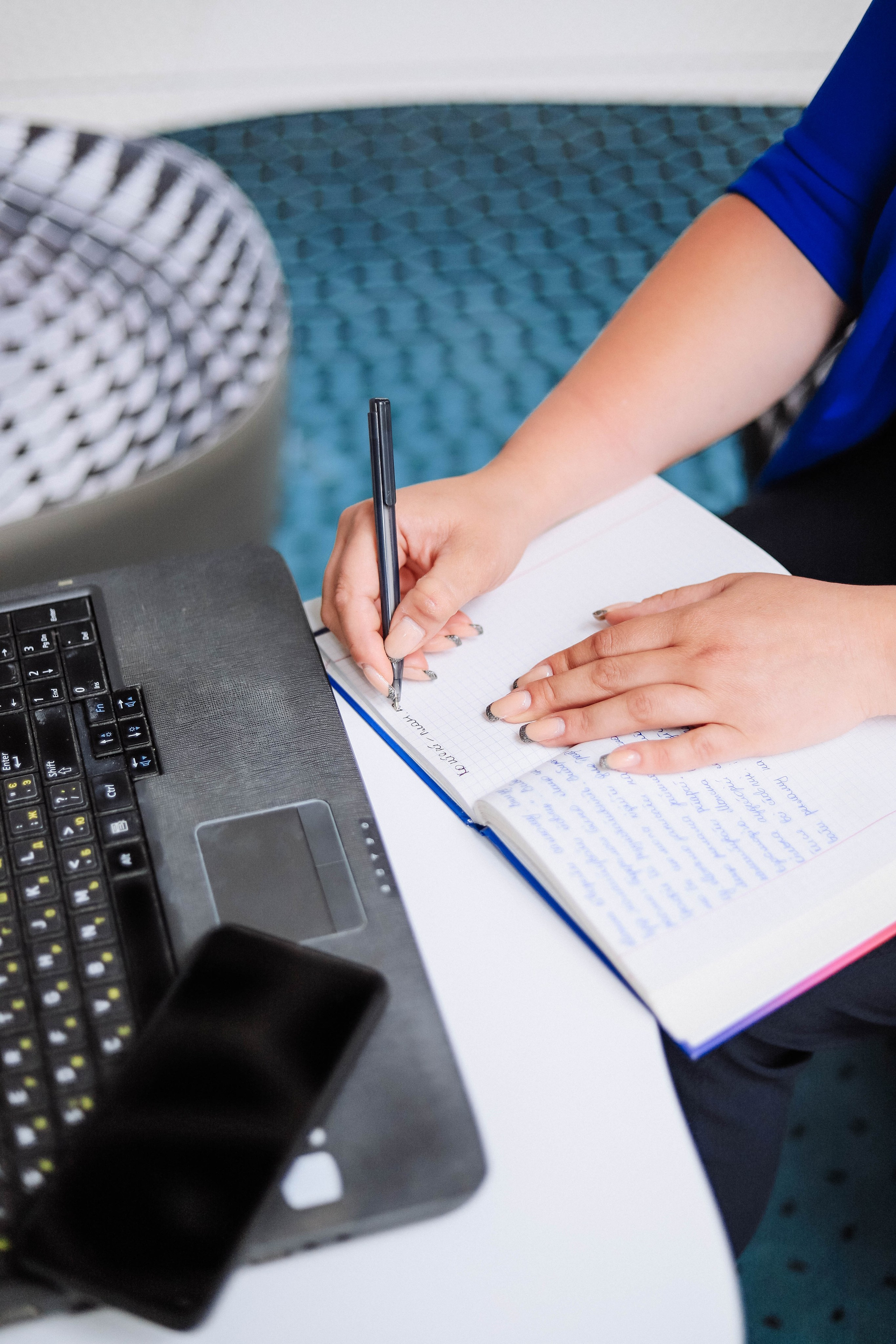 Таргетолог. Женский/Детский фотограф в Симферополе Вероника Слепогина