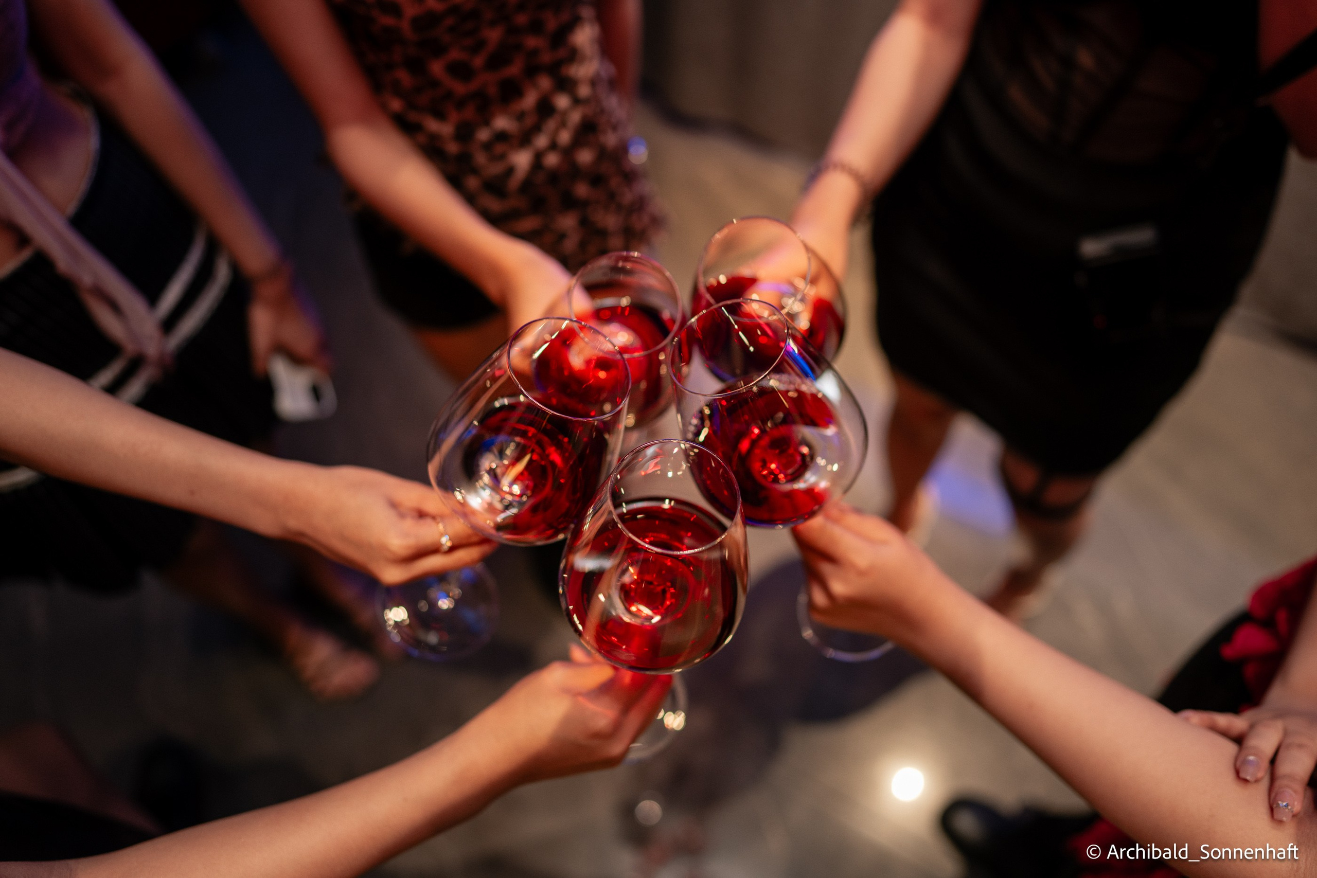 Georgian party. Photographer in Guangzhou, China. Archibald Sonnenhaft