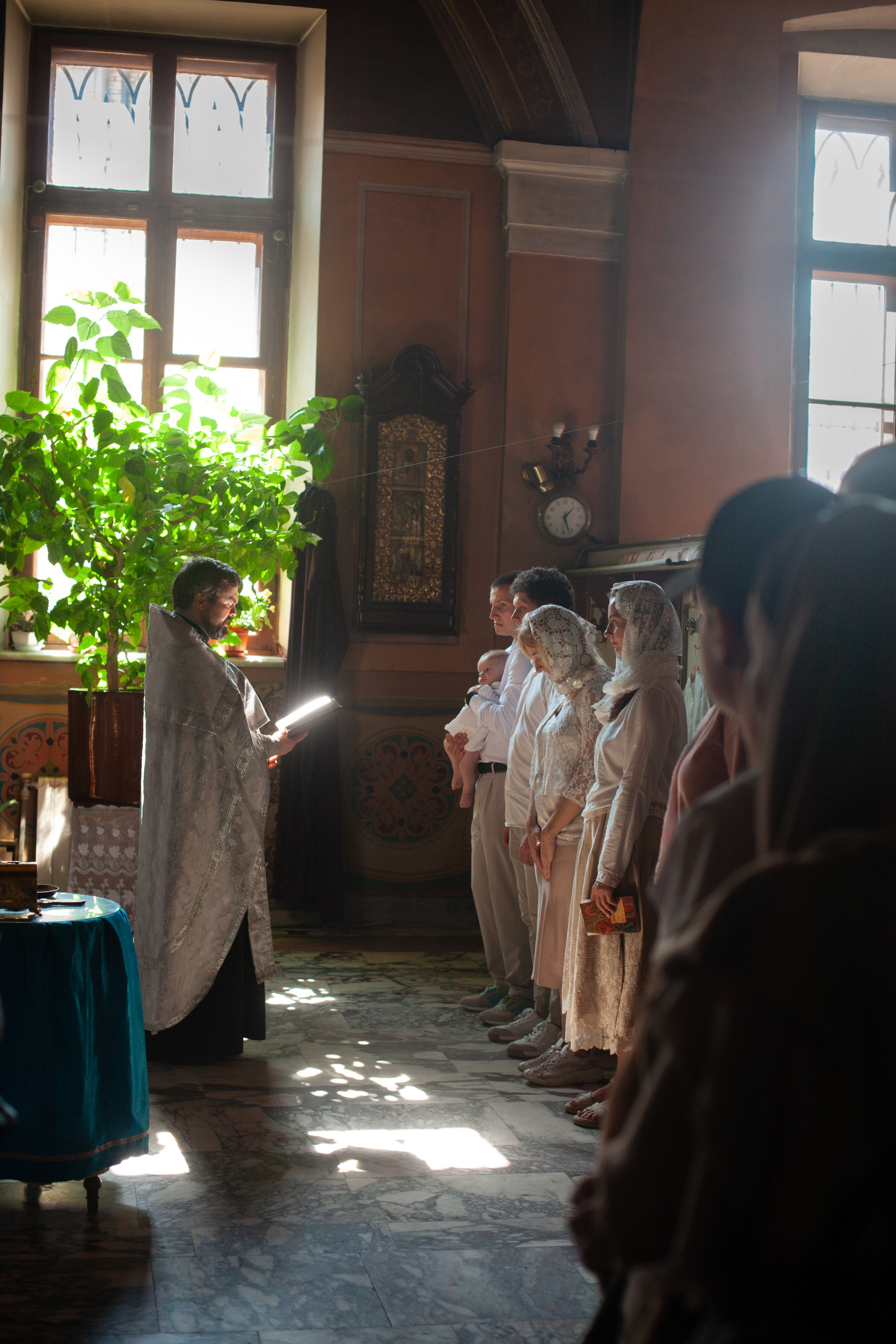 Таинство крещения. Фотограф новорожденных в Москве и области Анастасия Холманская