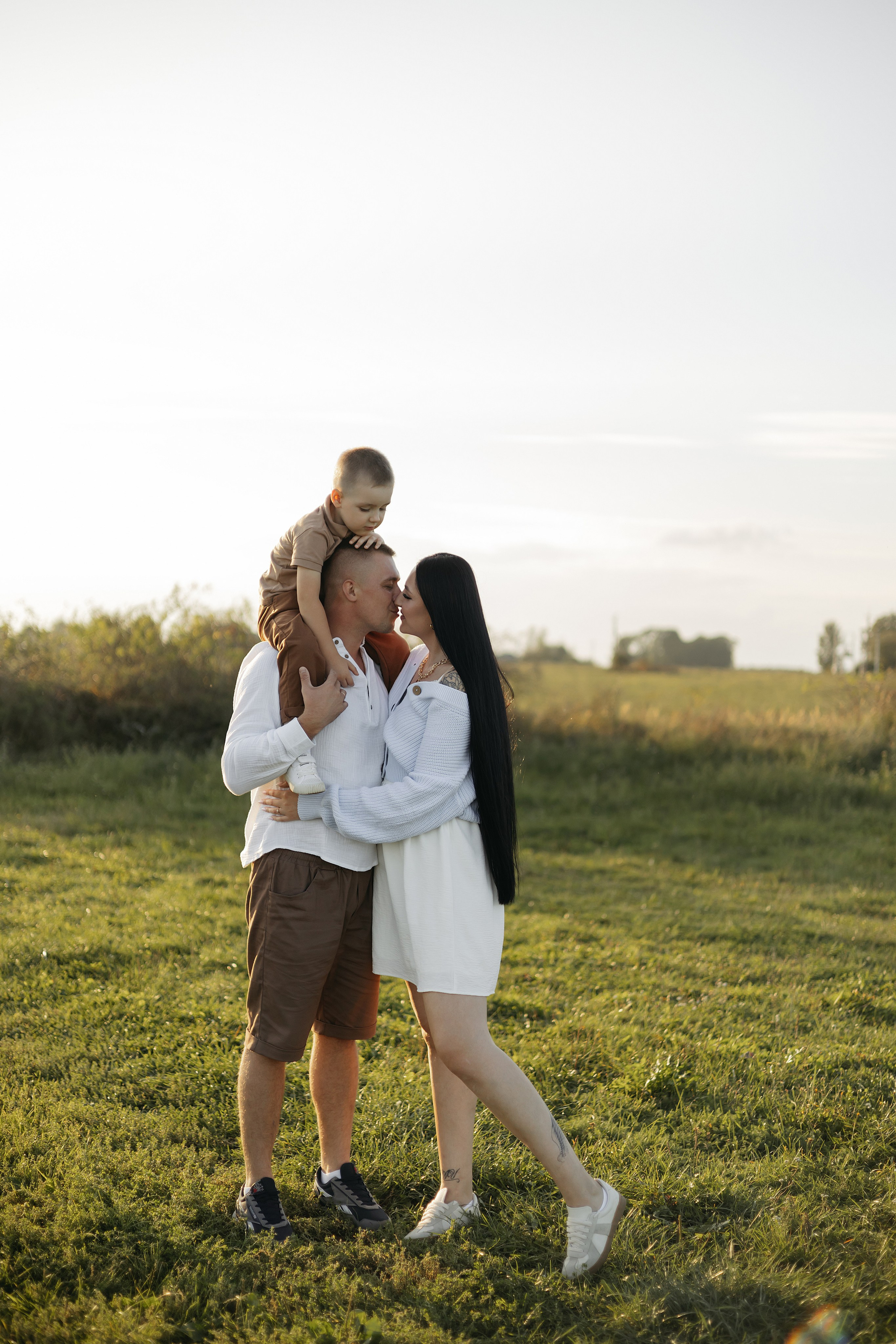 Вика, Артем и Ярик. Свадебный фотограф в Пскове и Санкт-Петербурге | Анна Голикова
