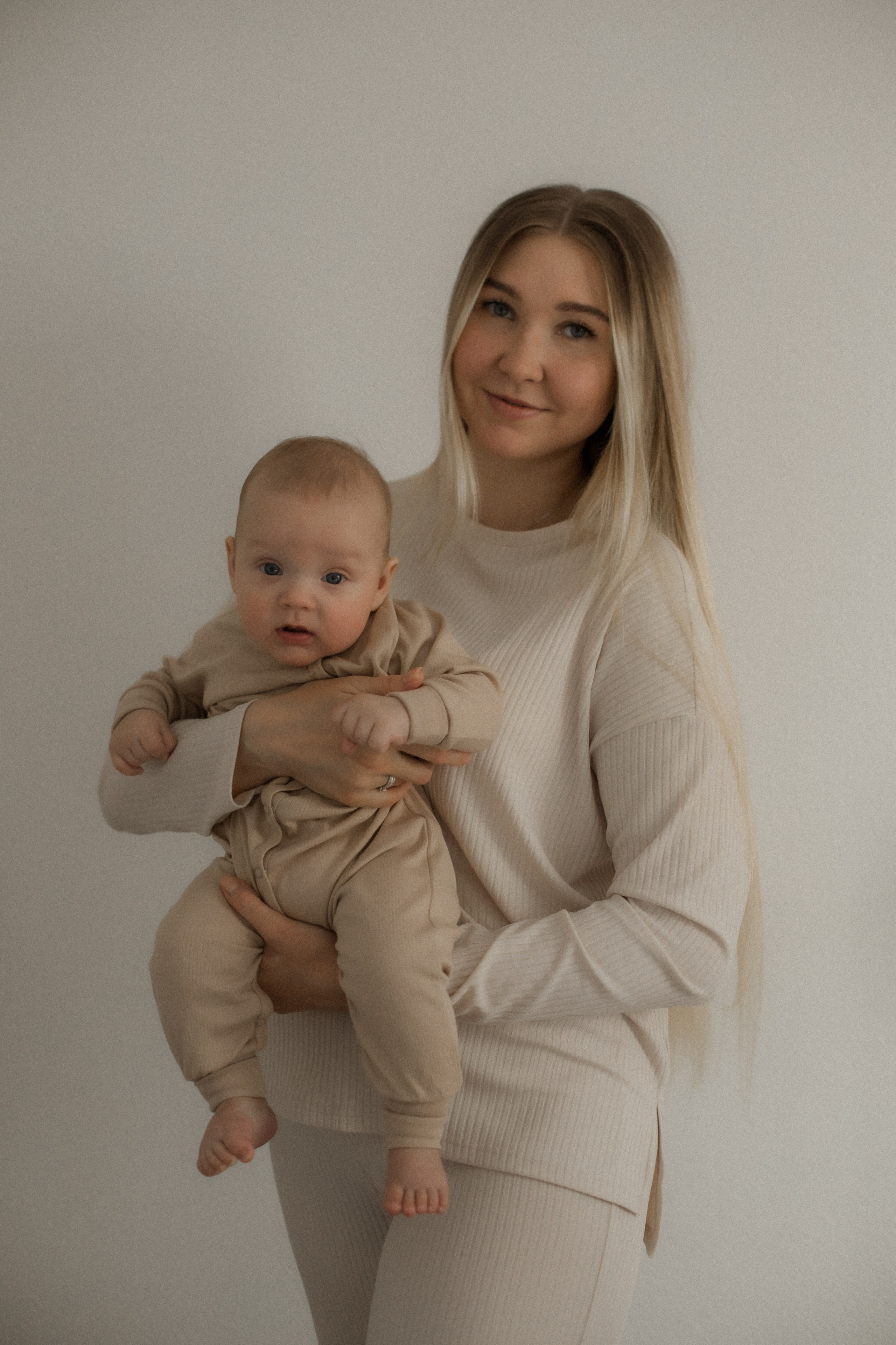 Семейная фотосъемка дома. Фотограф Карпачан Анастасия