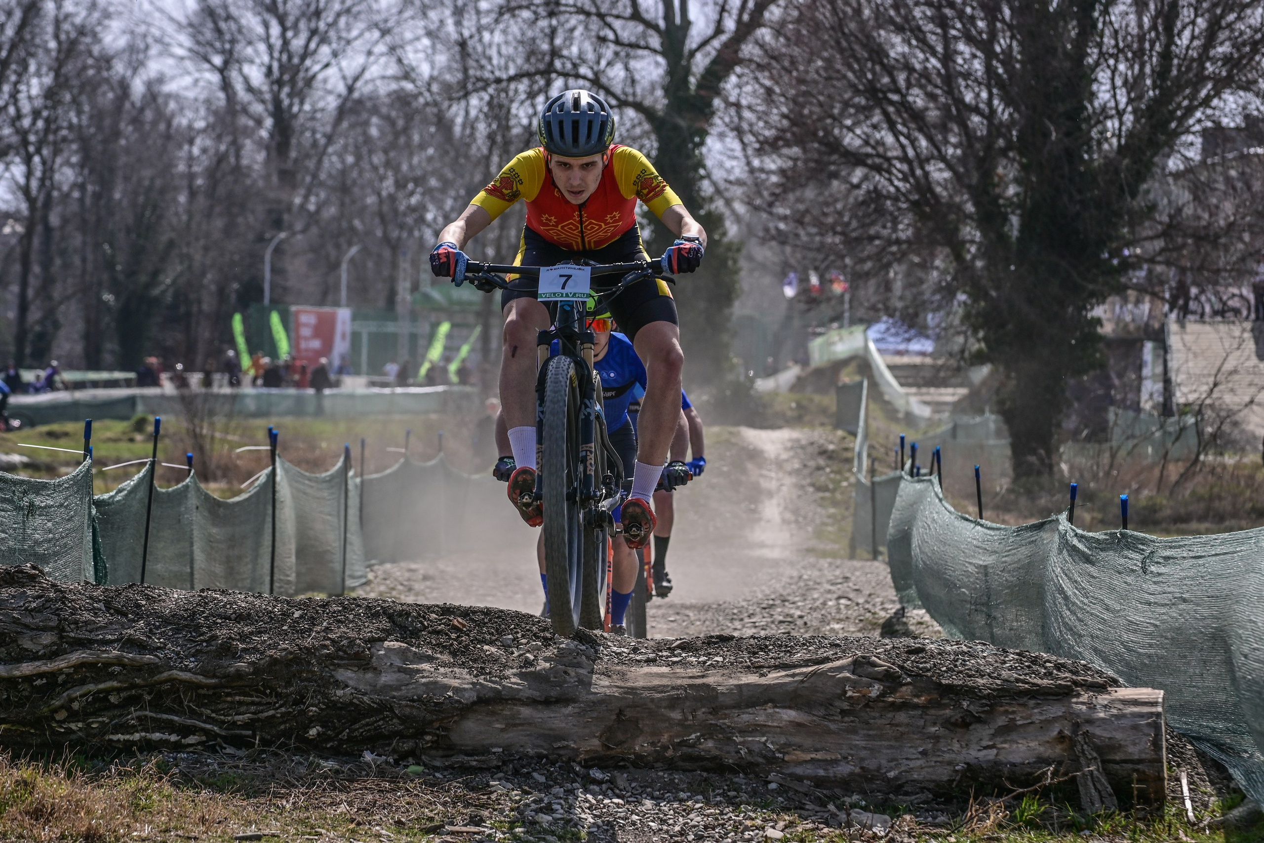 Маунтинбайк, кросс-кантри в Архипо-Осиповке 16 марта 2025. Спортивный фотограф, фотожурналист Павел Ларькин
