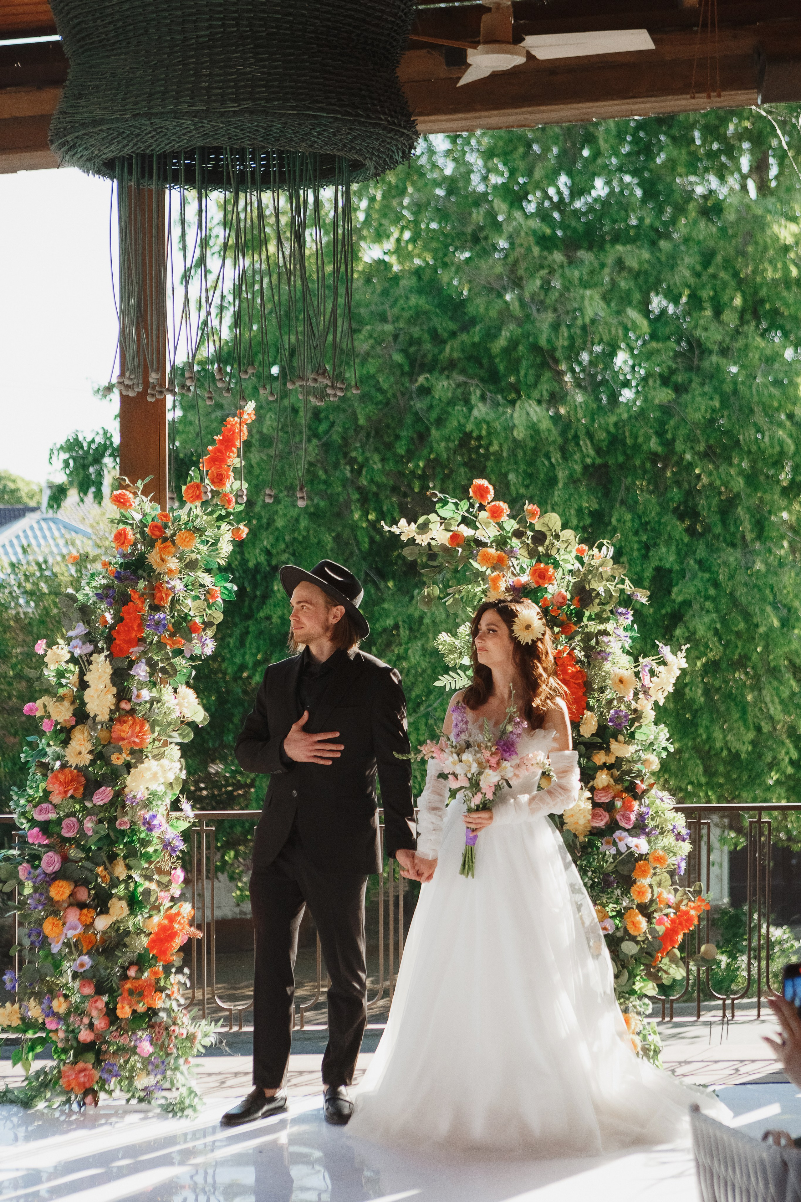 Свадебная фотосессия Михаила и Валерии на Чеховской набережной. Свадебный и семейный фотограф в Таганроге Бакарюк Антон